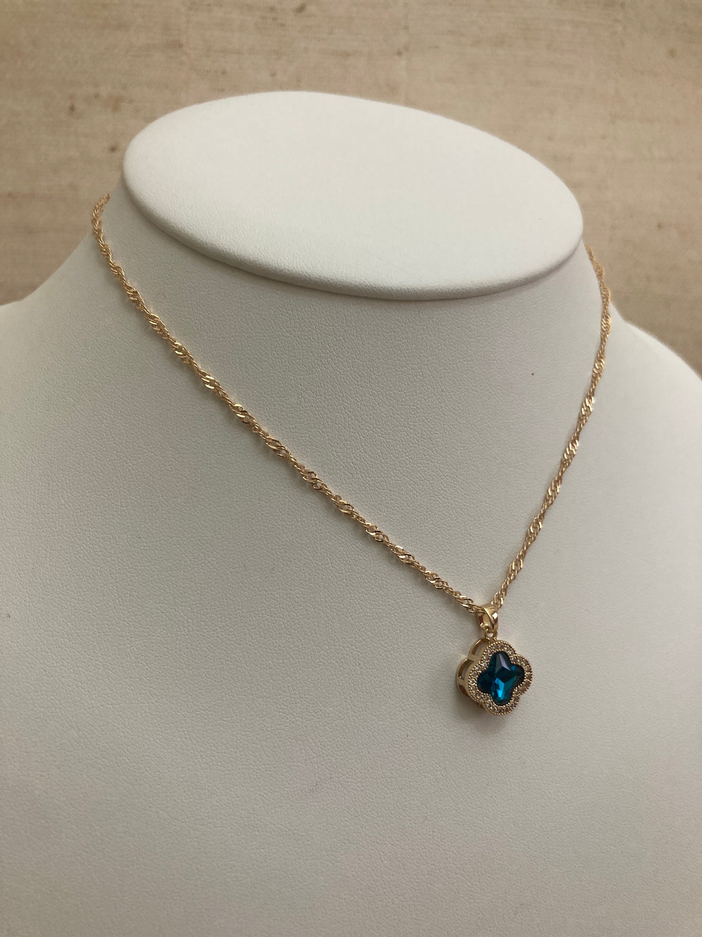 Adina Clover Pendant Necklace (ST373) (Blue)