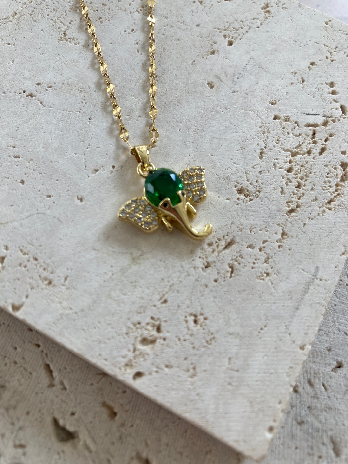 18K Gold Plated Elephant Pendant Necklace (ST872) (Emerald Green)