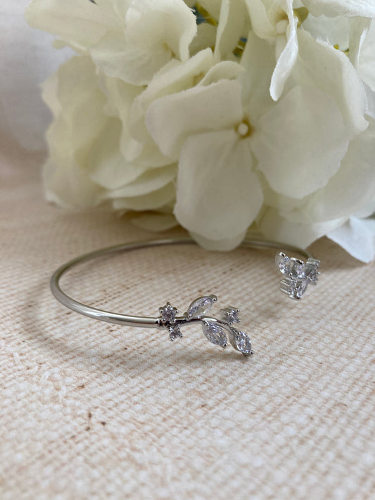 Silver Dainty Leaf Cuff Bangle (ST876)