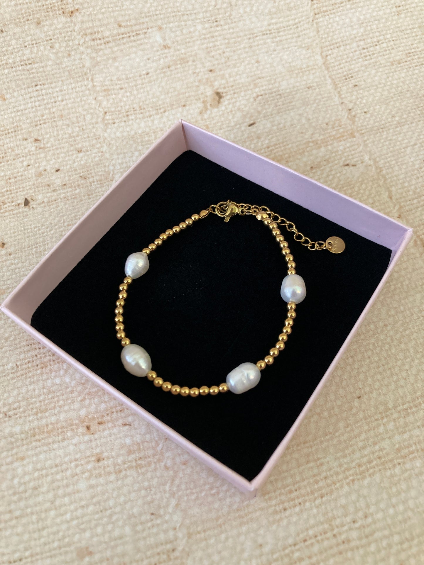 18K Gold Plated Fresh Water Pearl Bracelet (ST884)