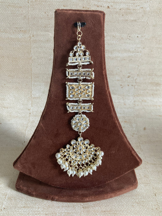 Hanna Gold Plated Kundan And Pearl Tikka (ST892)