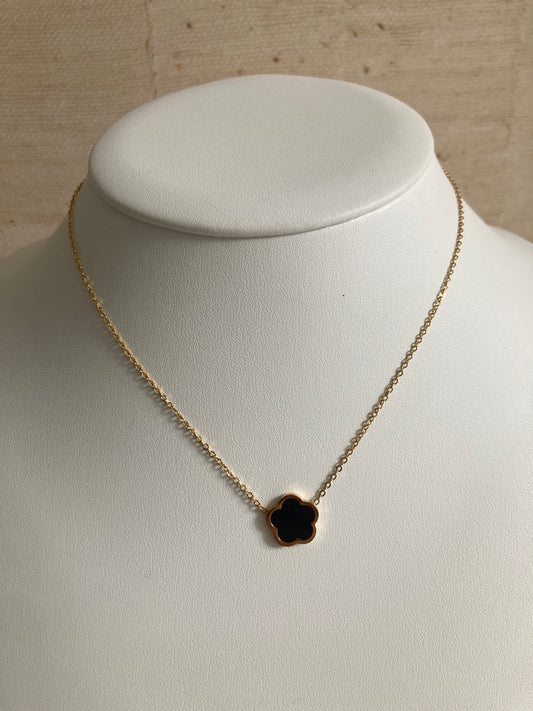 Five Leaf Black Single Clover Necklace (ST893)