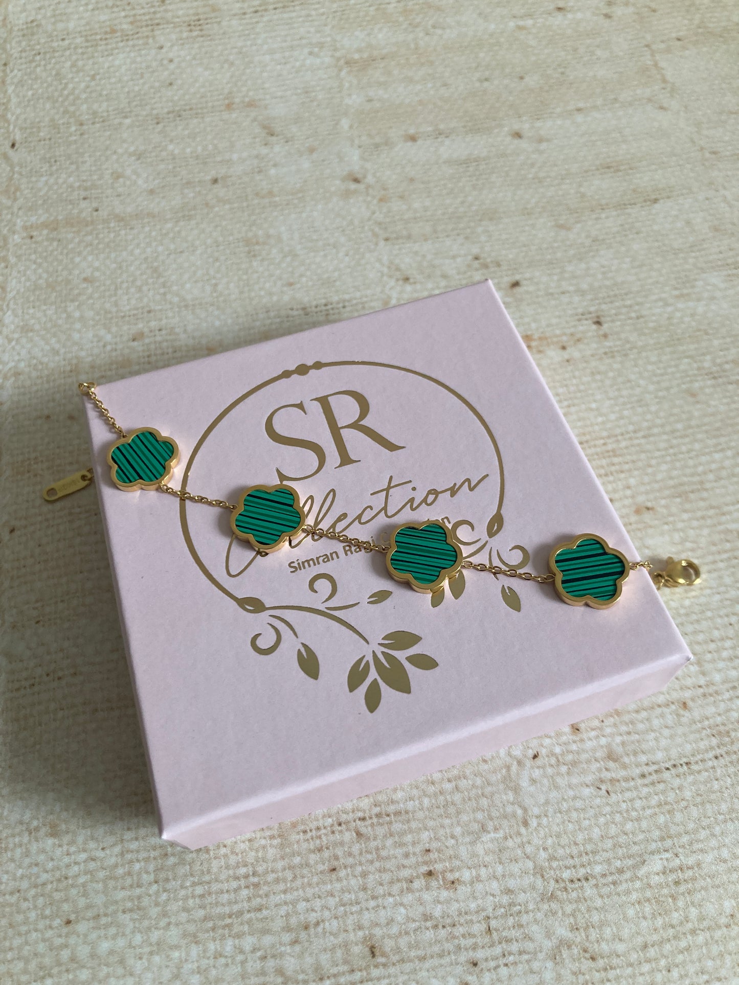 18K Gold Plated Five Leaf Clover Bracelet (ST863) (Green)