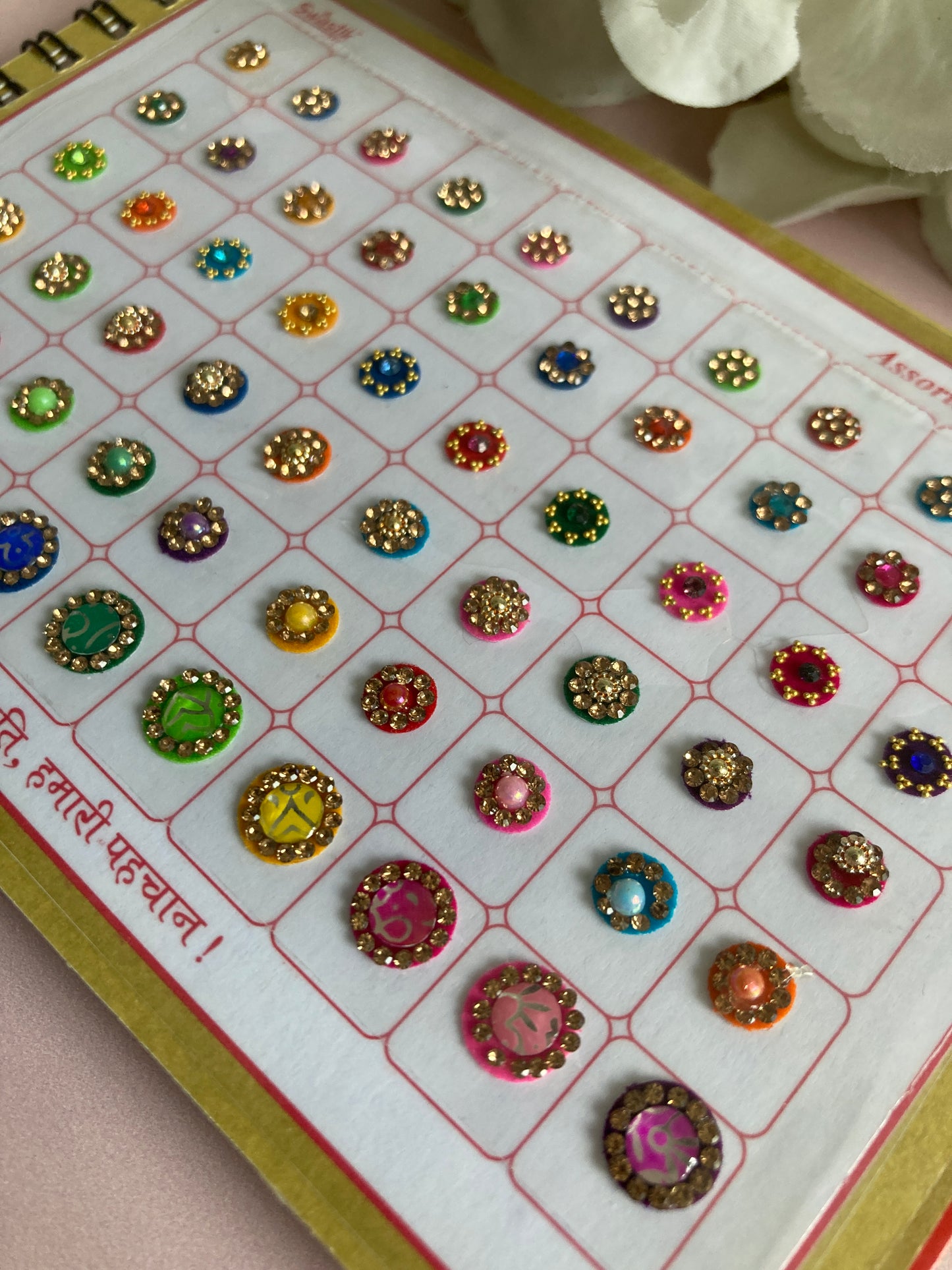 Mixed Designs 360 Bindi Booklet (ST917) (4)