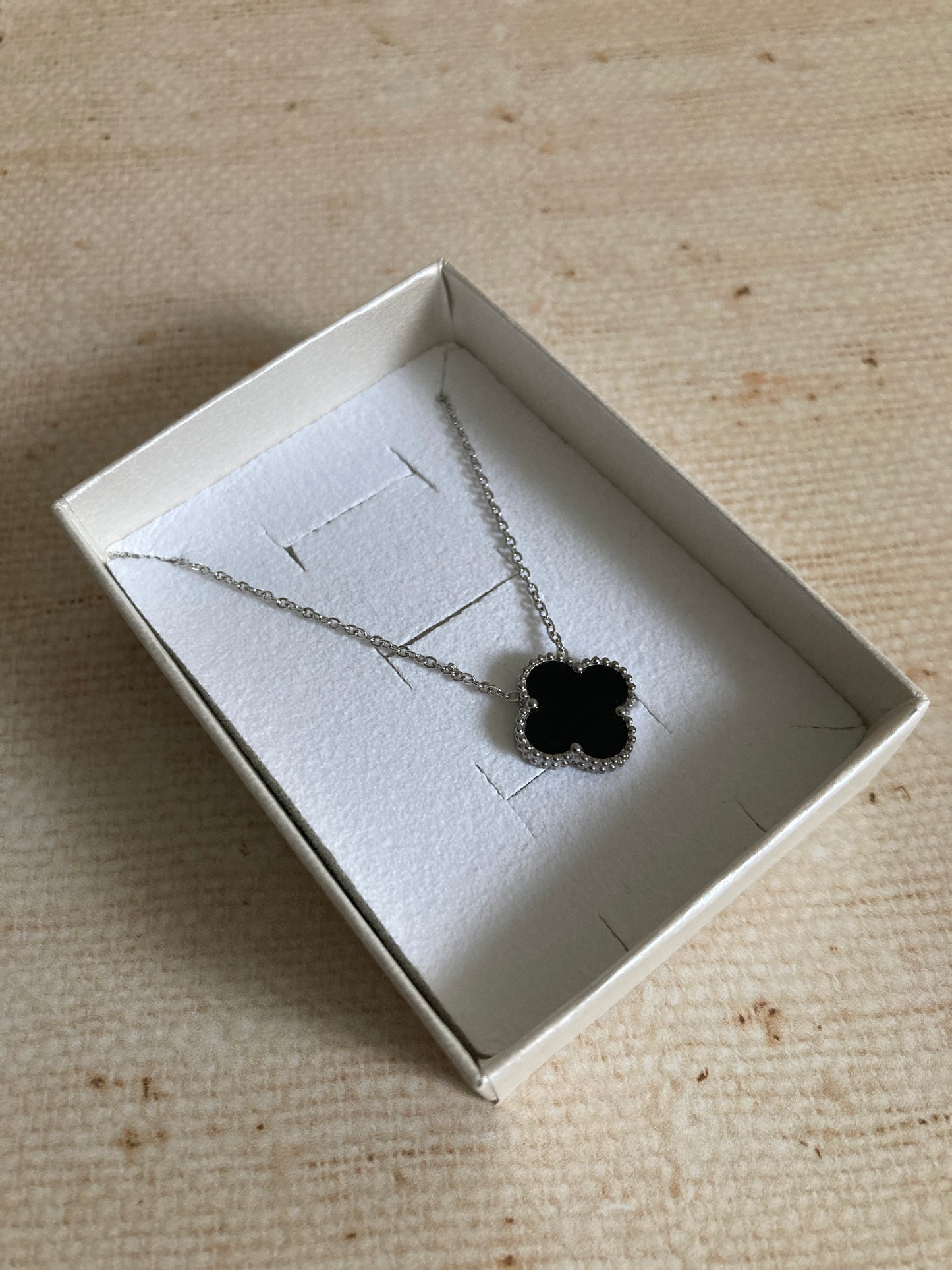 Black Single Clover Silver Necklace (ST919)