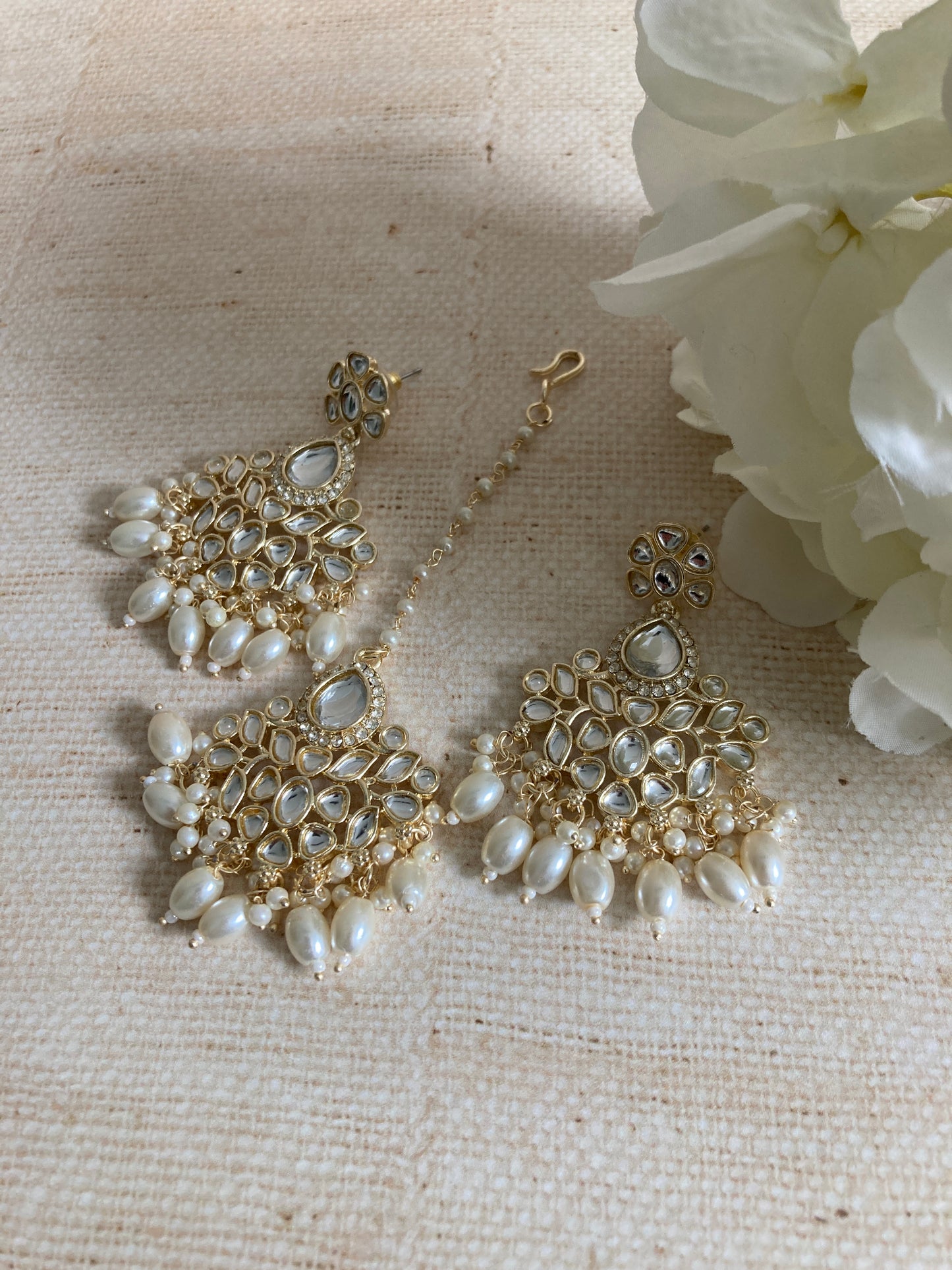 Kiran White Gold Plated Kundan Earrings And Tikka Set (ST946)