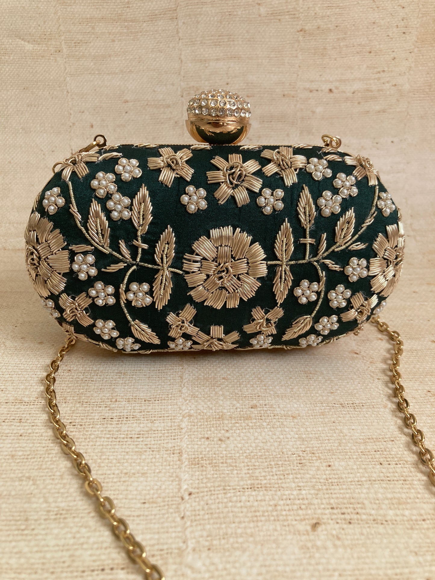 Lucia Oval Emerald Green Clutch (ST902)