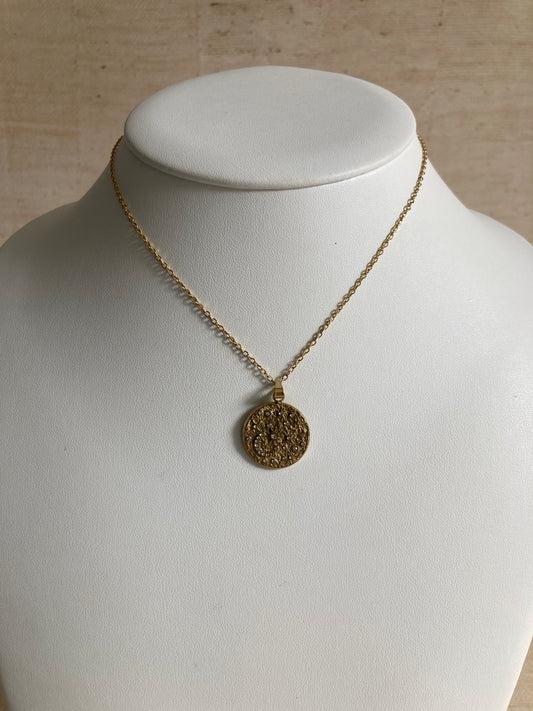 18K Gold Pated Moon And Star Vintage Necklace (ST960)