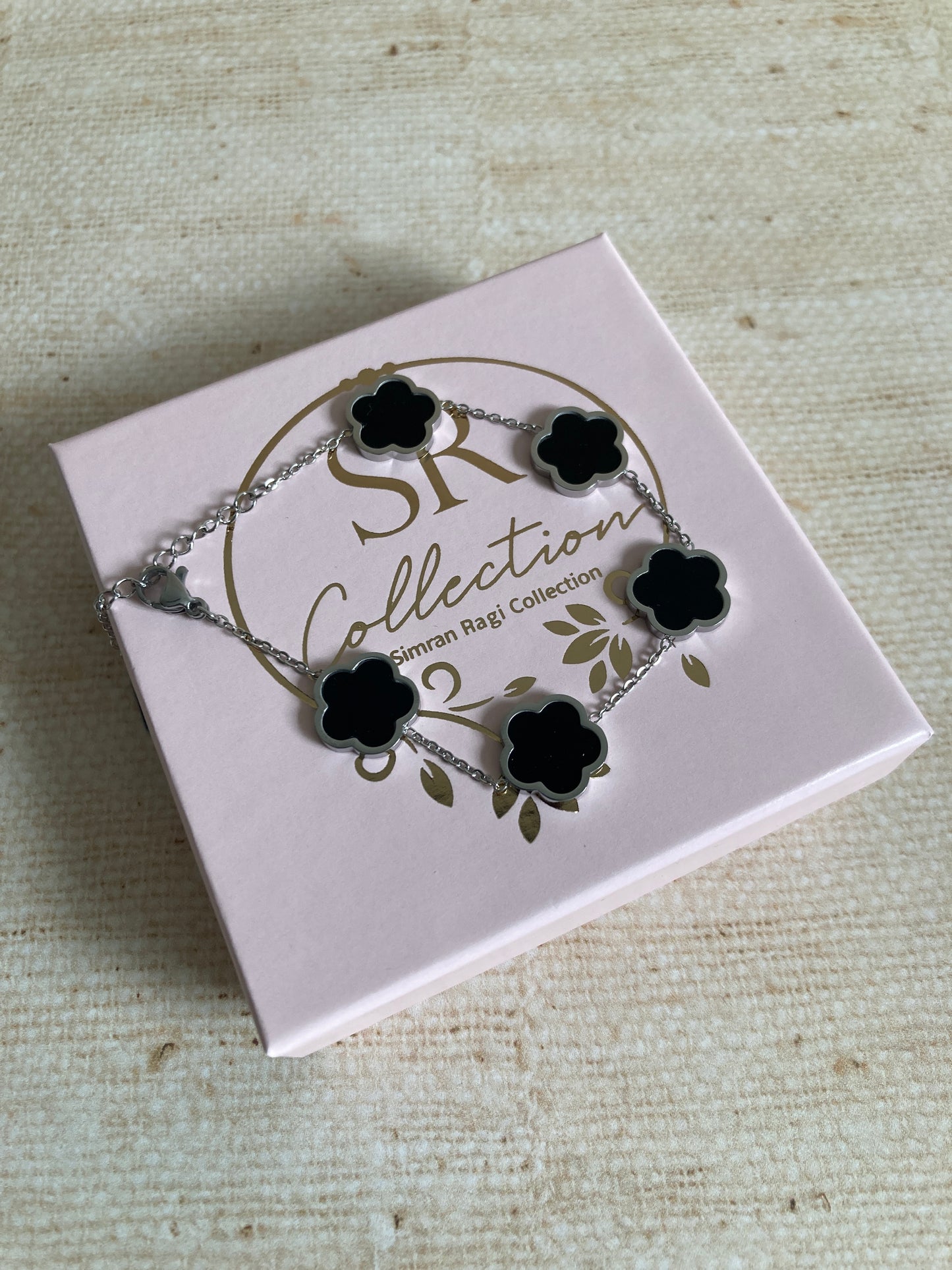 Five Leaf Clover Bracelet (ST863) (Silver Black)