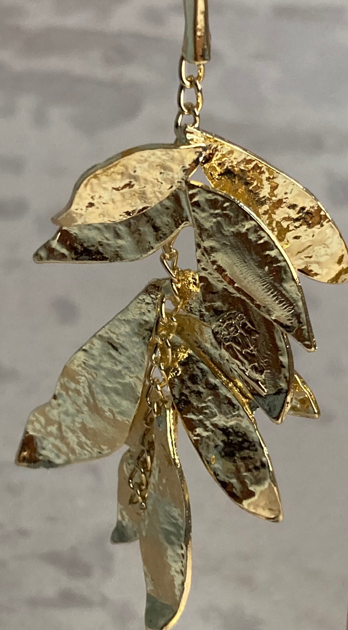 Embossed Leaf Drop Earrings (ST358)