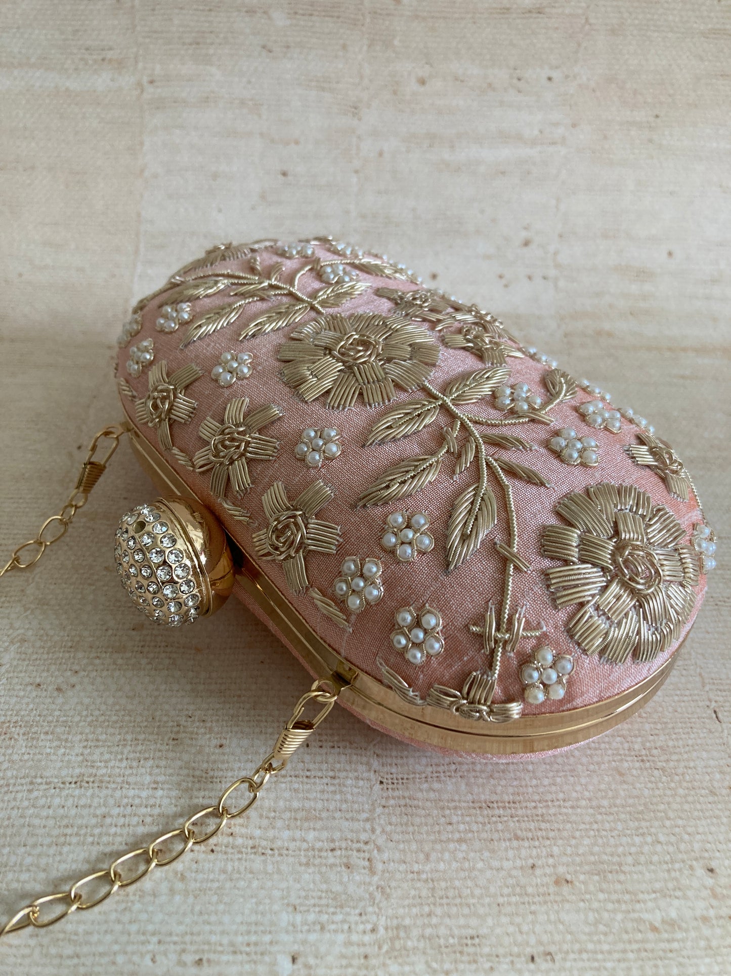 Lucia Oval Pink Clutch (ST902)