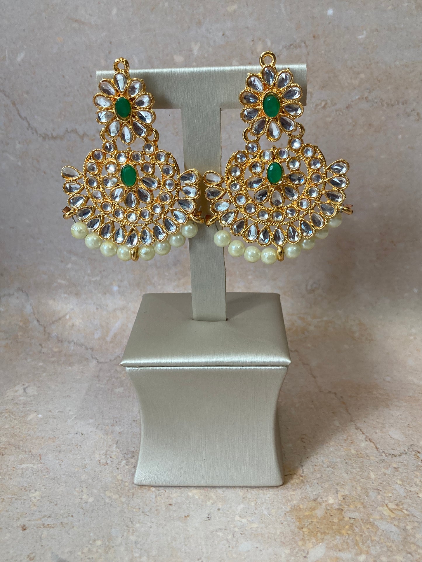 Alia Kundan & Pota Stone Gold Plated Set (ST228)(Emerald)