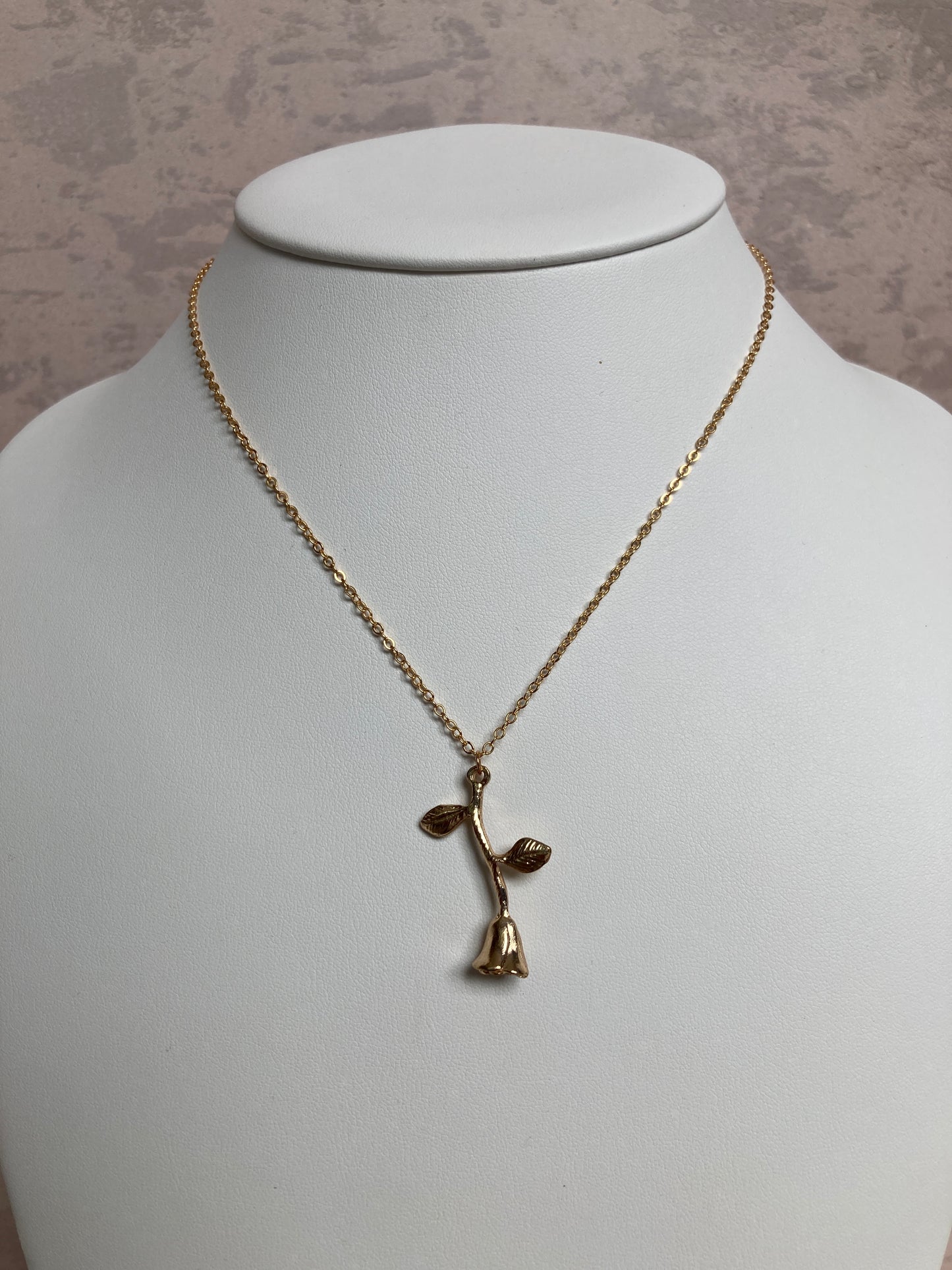 Gold Rose Pendant Necklace (ST207)