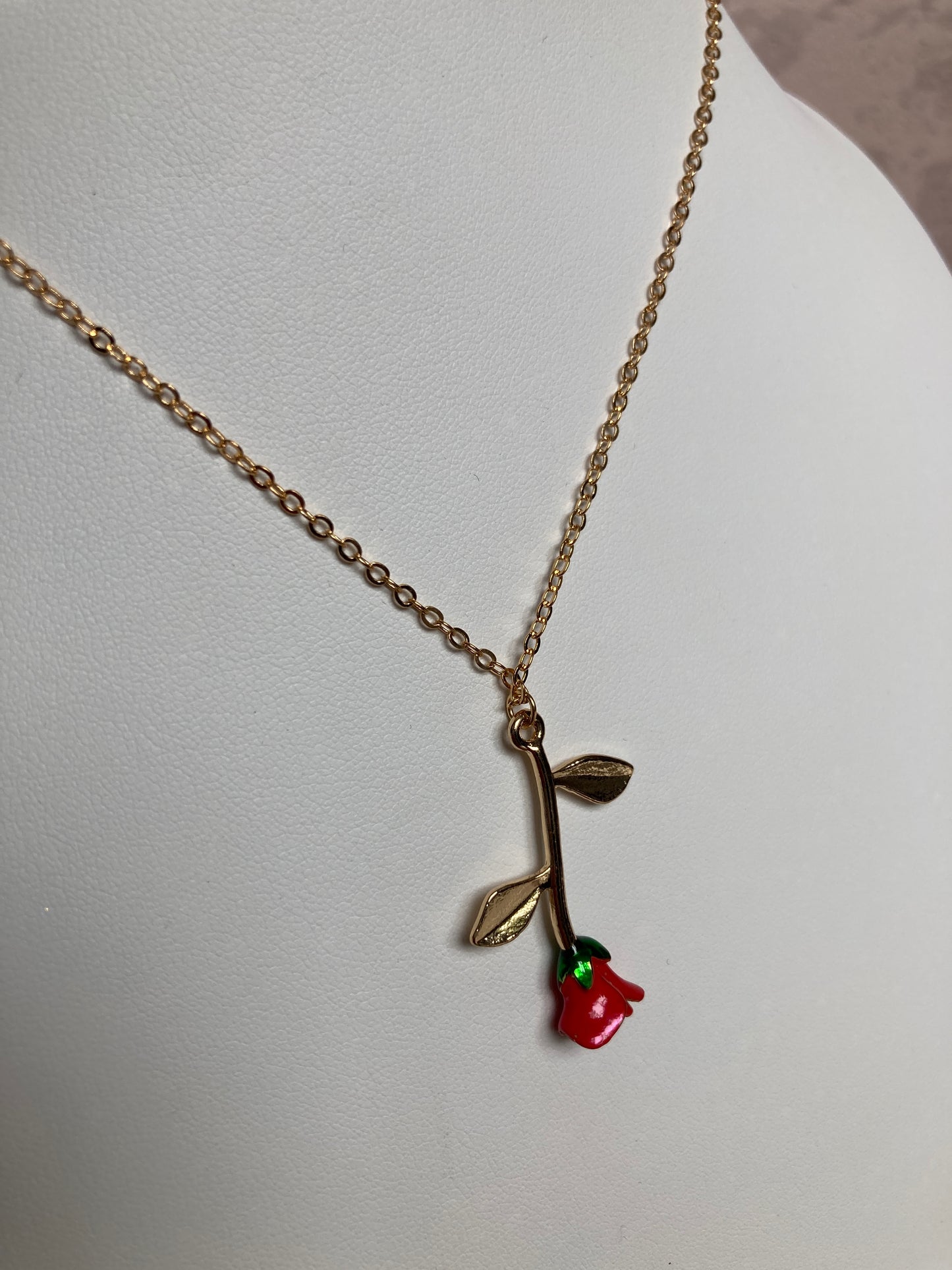 Rose Pendant Necklace (ST206) Gold And Red Rose