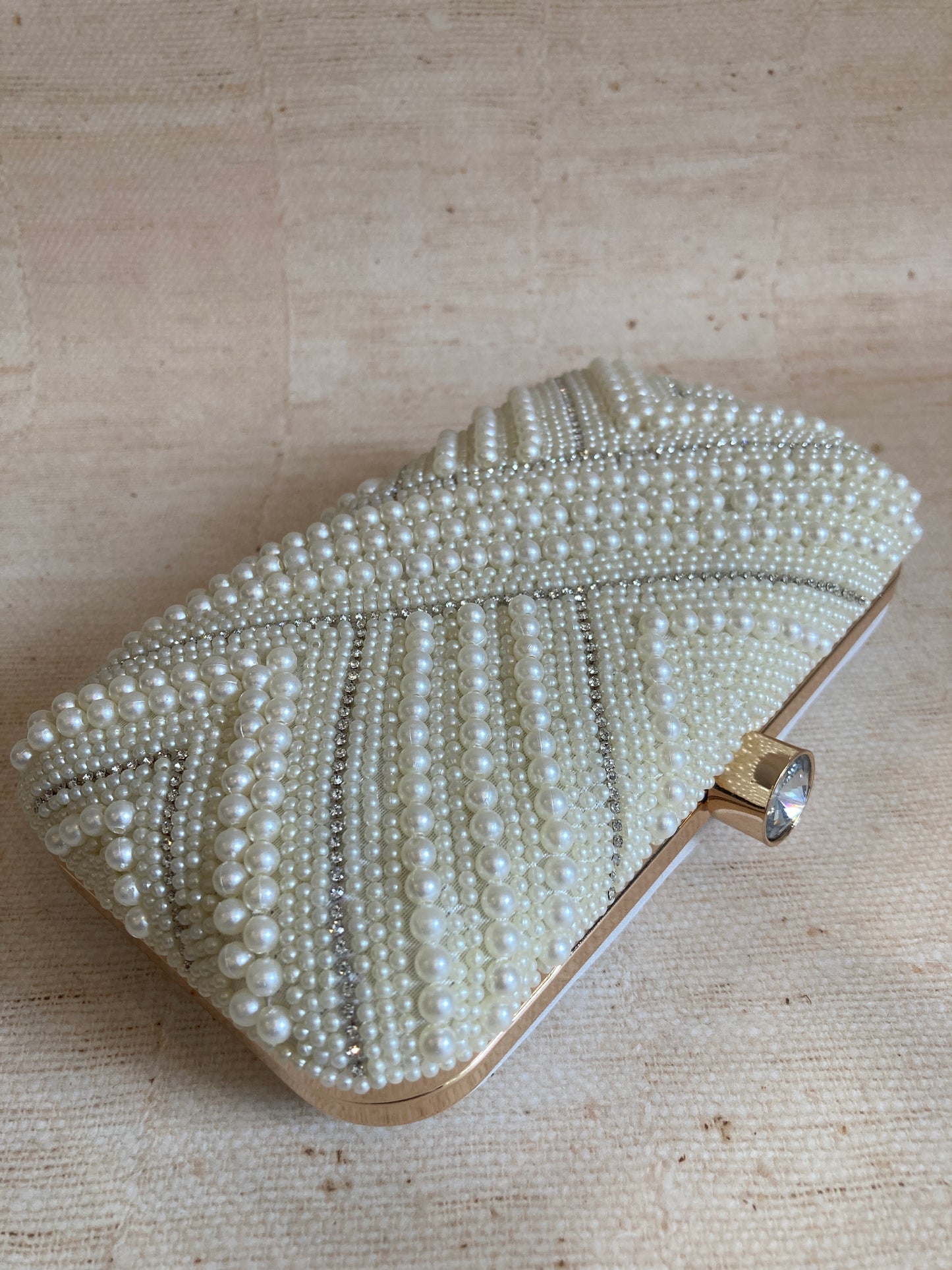 Victoria Pearl Cream Rectangular Clutch (ST971)