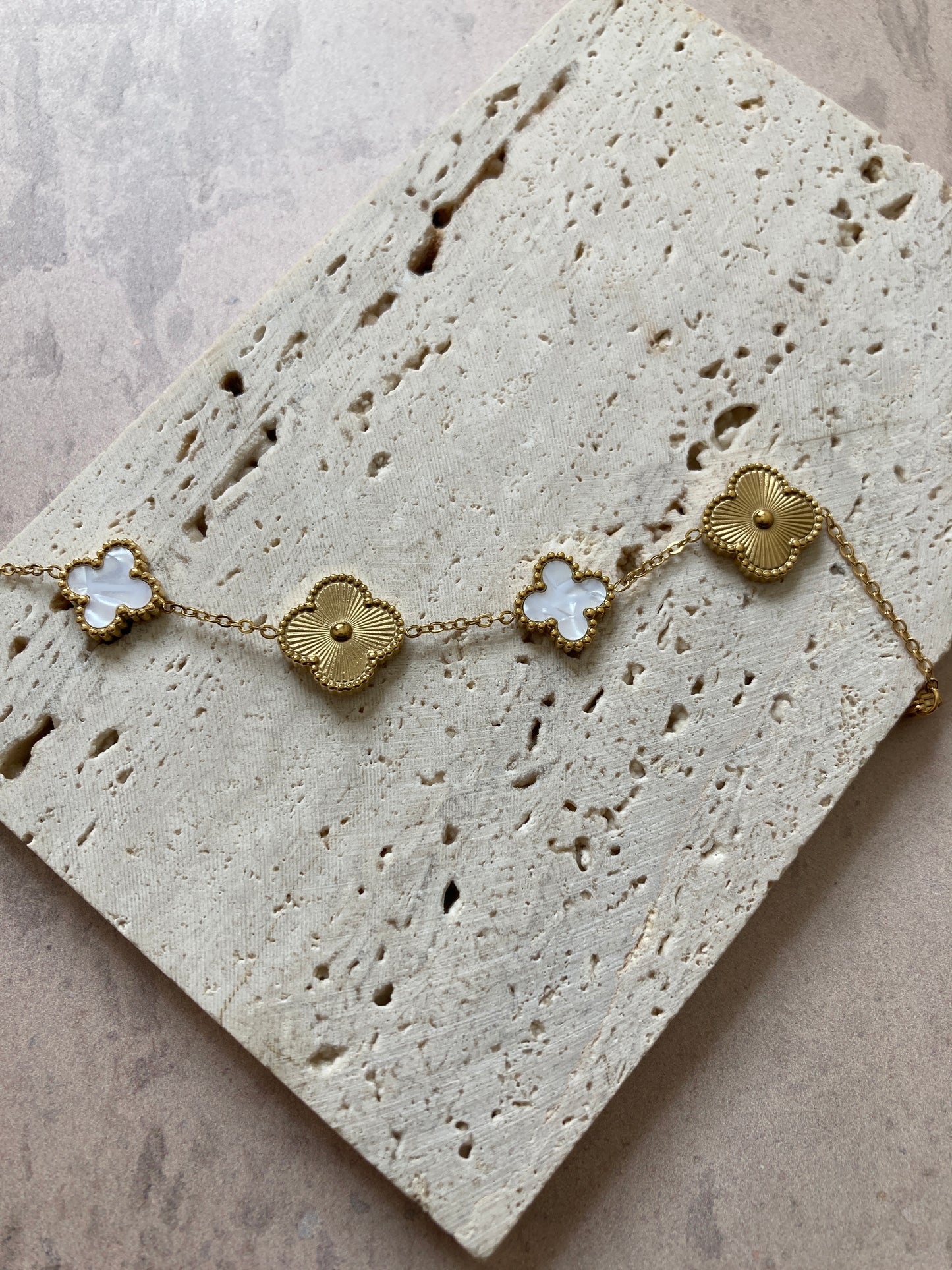 Gold And White Clover Bracelet (ST769)