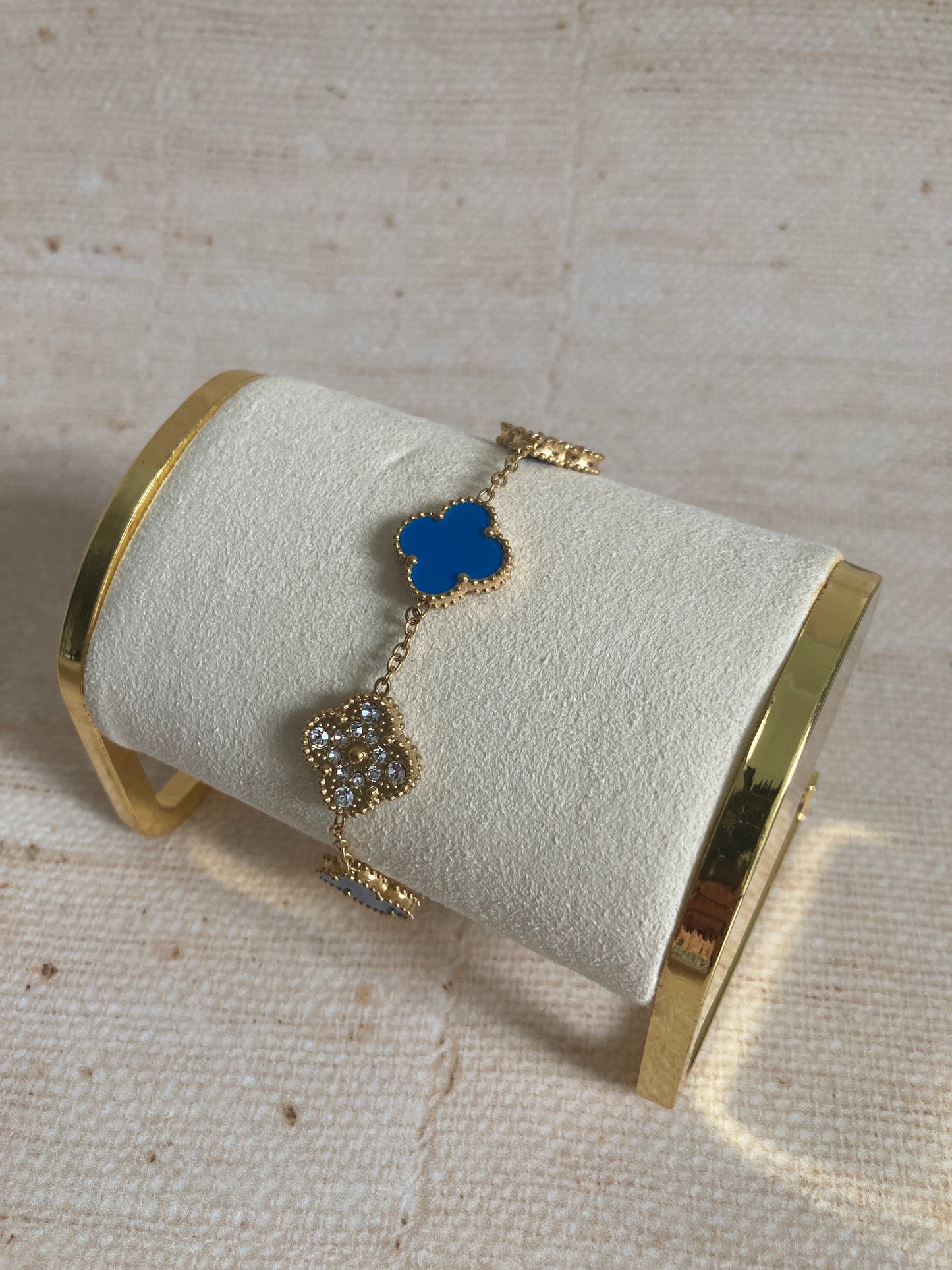 Christa 18K Gold Plated Clover Bracelet (ST838) (Blue)