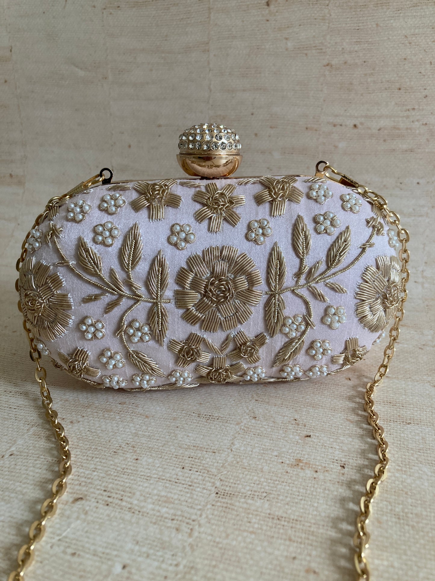 Lucia Oval Light Pink Clutch (ST902)