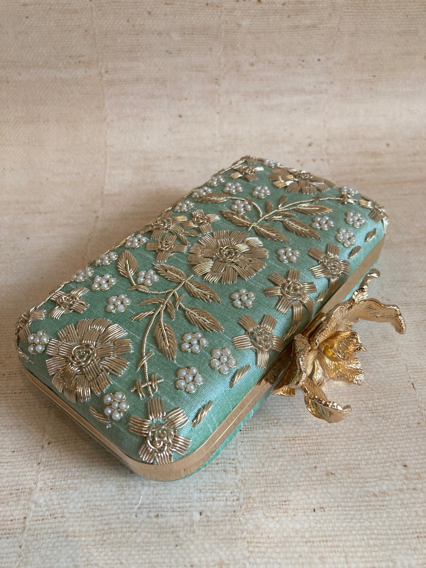 Alina (Rectangular Clutch Flower Clasp) (Mint Green) (ST859)