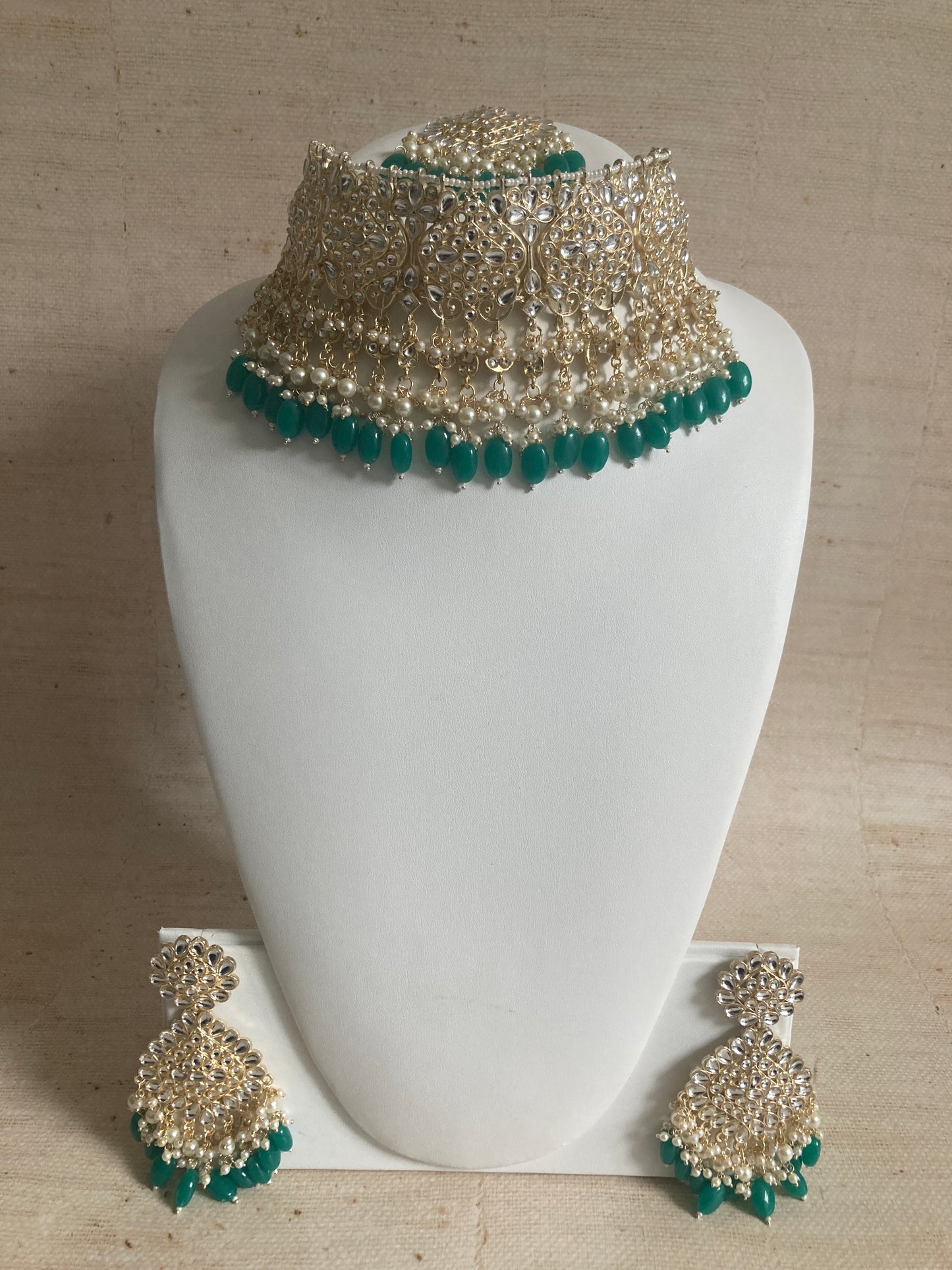 Maira Emerald Green Beaded Gold Plated Kundan Set (ST219)