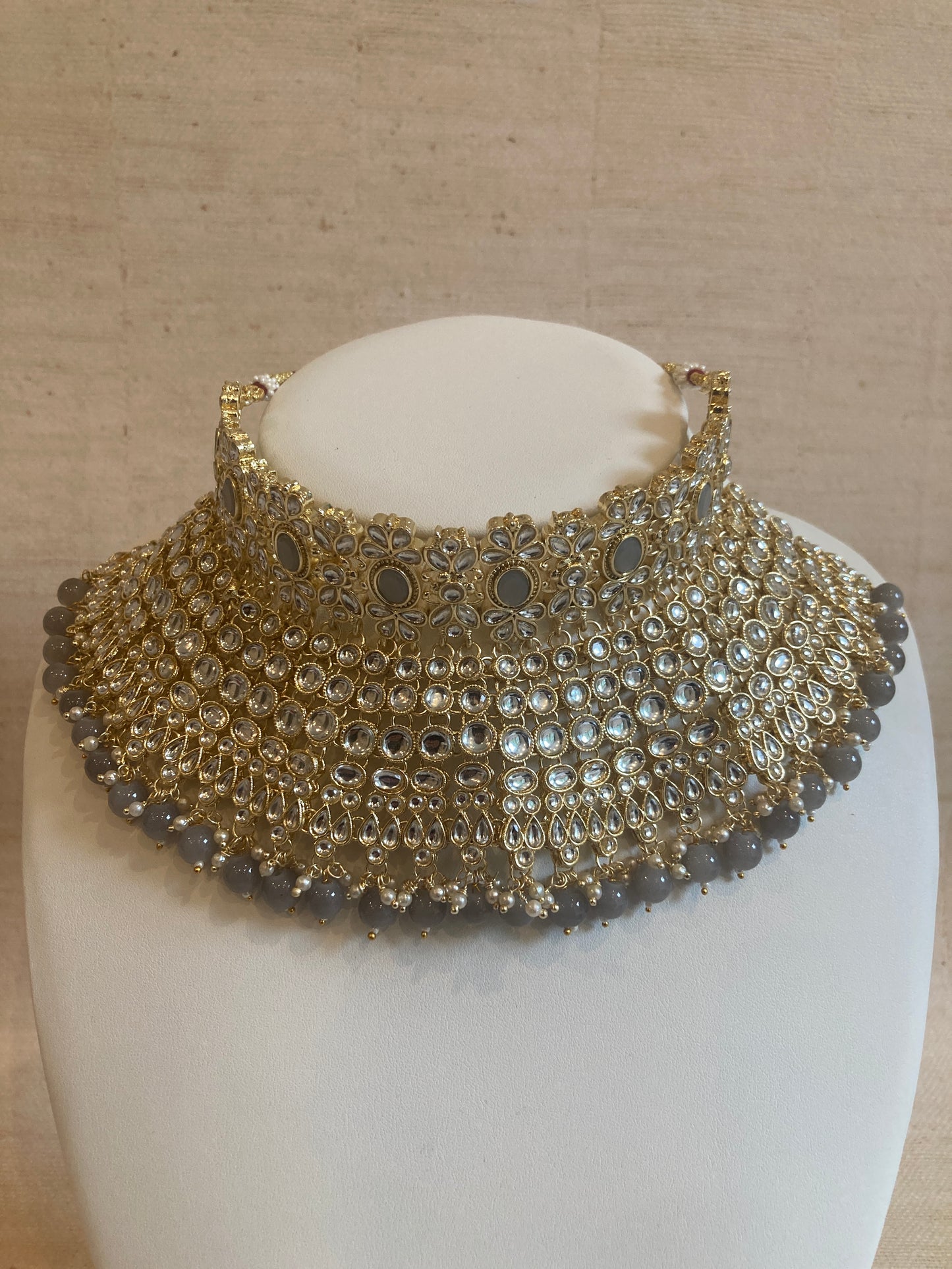 Maharani Gold Plated Kundan Choker Set (ST222) Grey