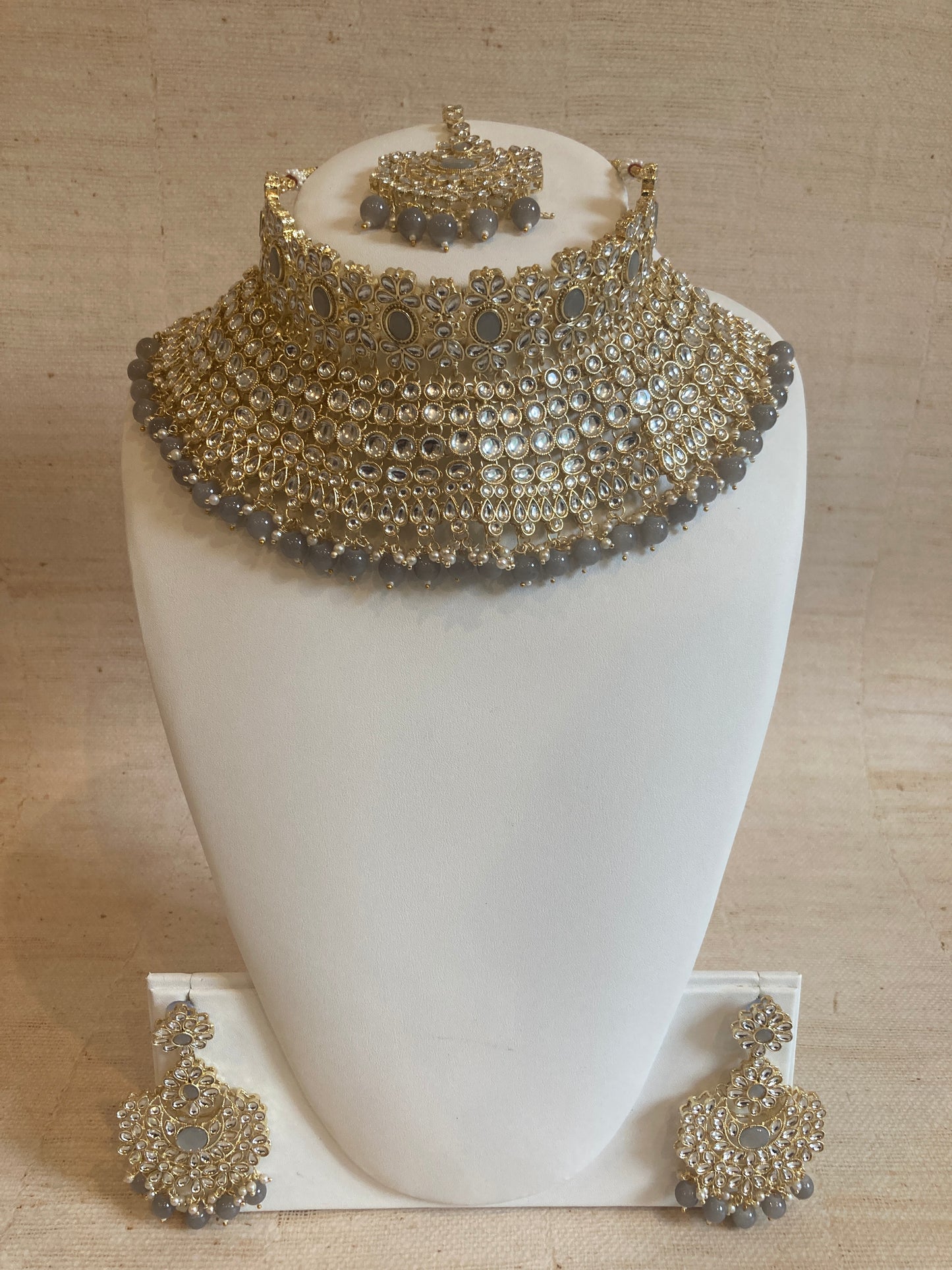 Maharani Gold Plated Kundan Choker Set (ST222) Grey