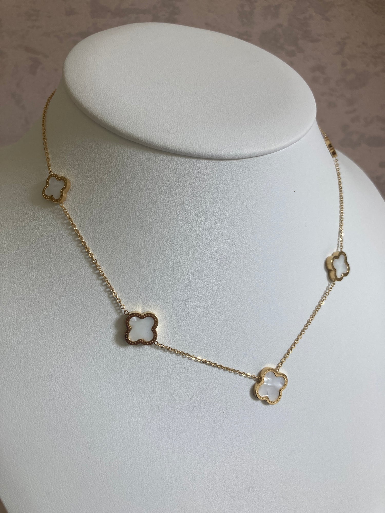 Gold White 4 Leaf Necklace