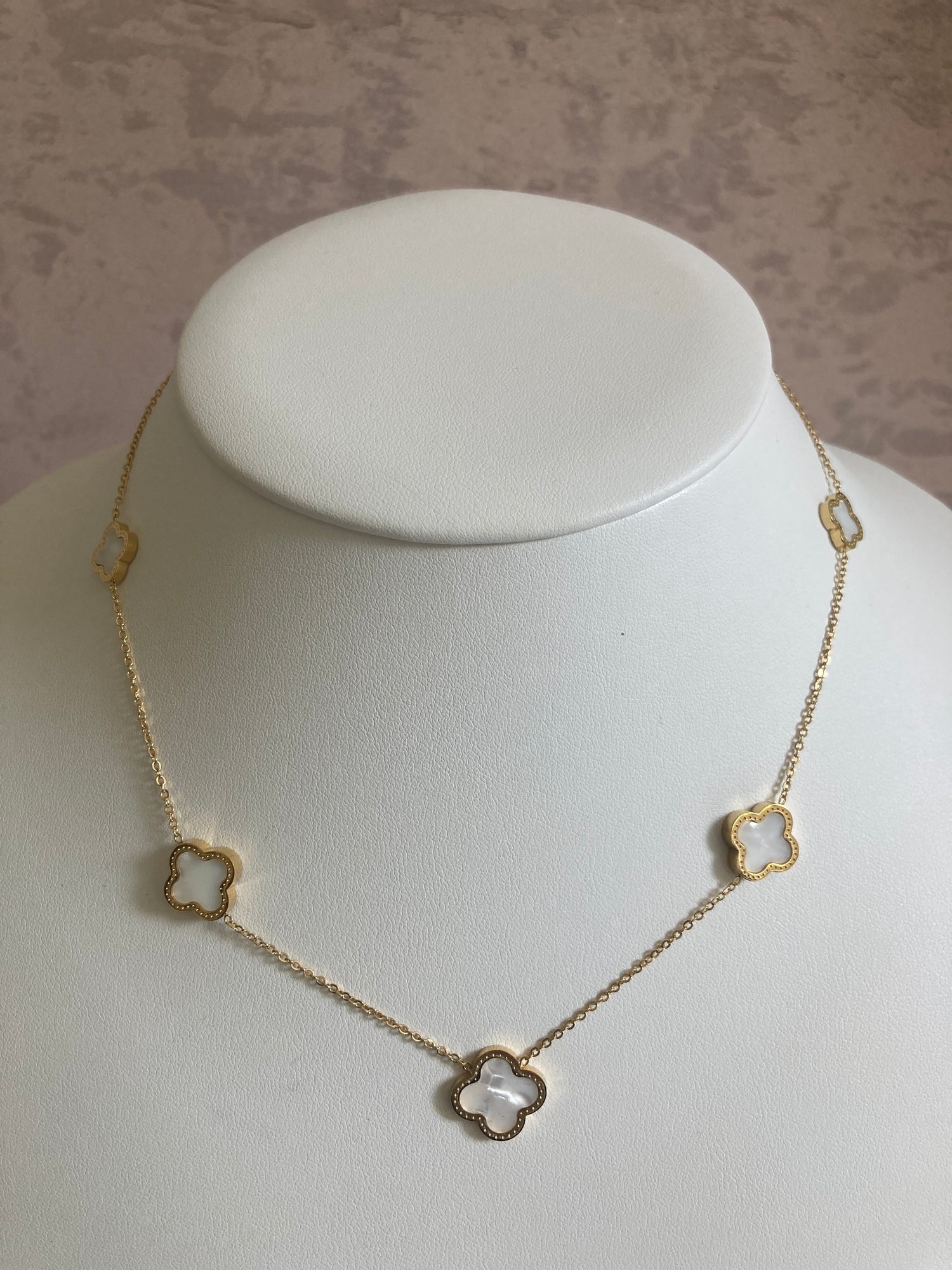 Gold White 4 Leaf Necklace