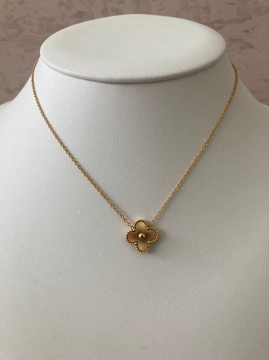 Gold Single Clover Necklace (ST795)