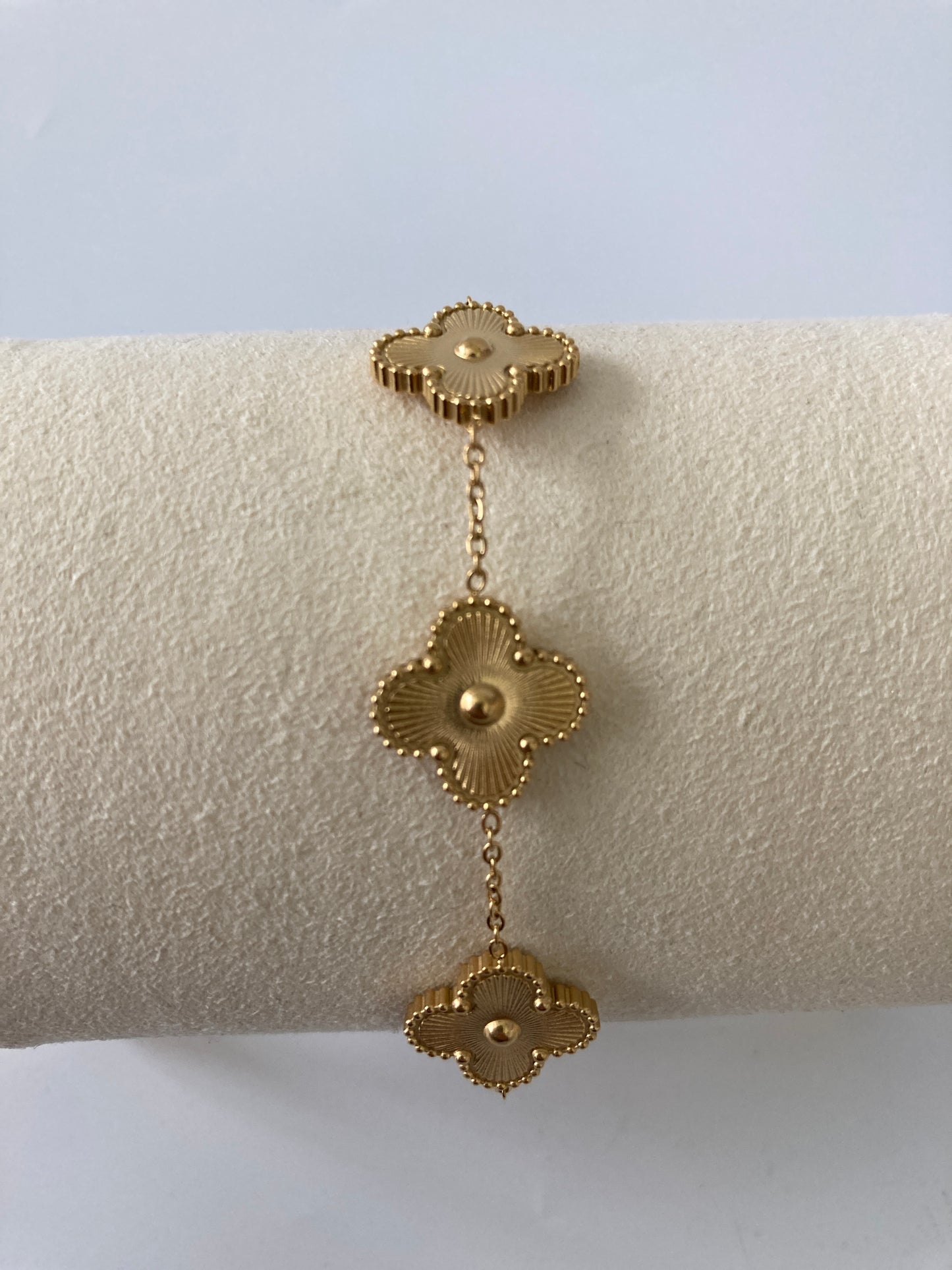 Gold Clover Bracelet (ST796)