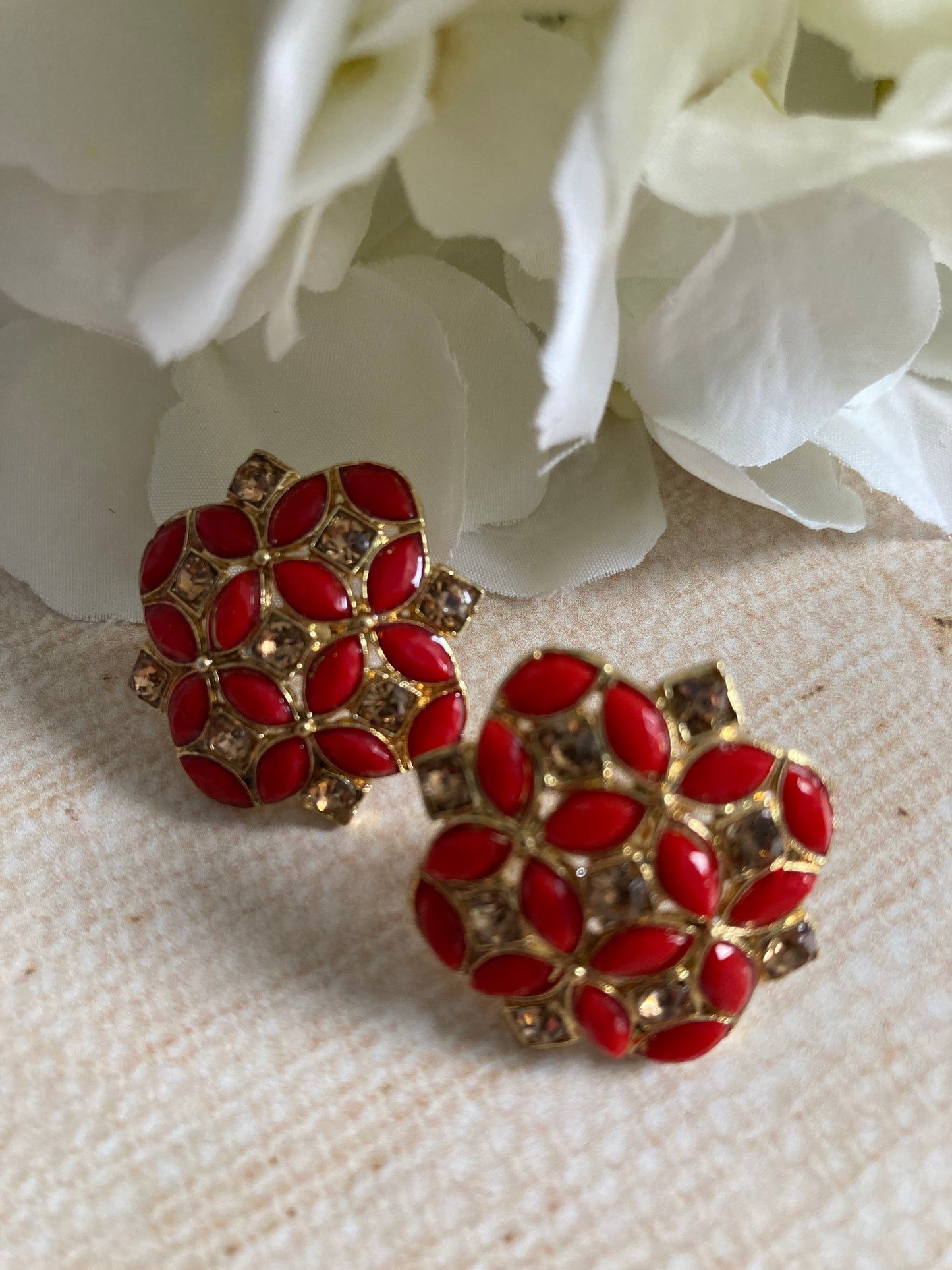 Chaya Antique Stud Earrings (Red) (ST1011)