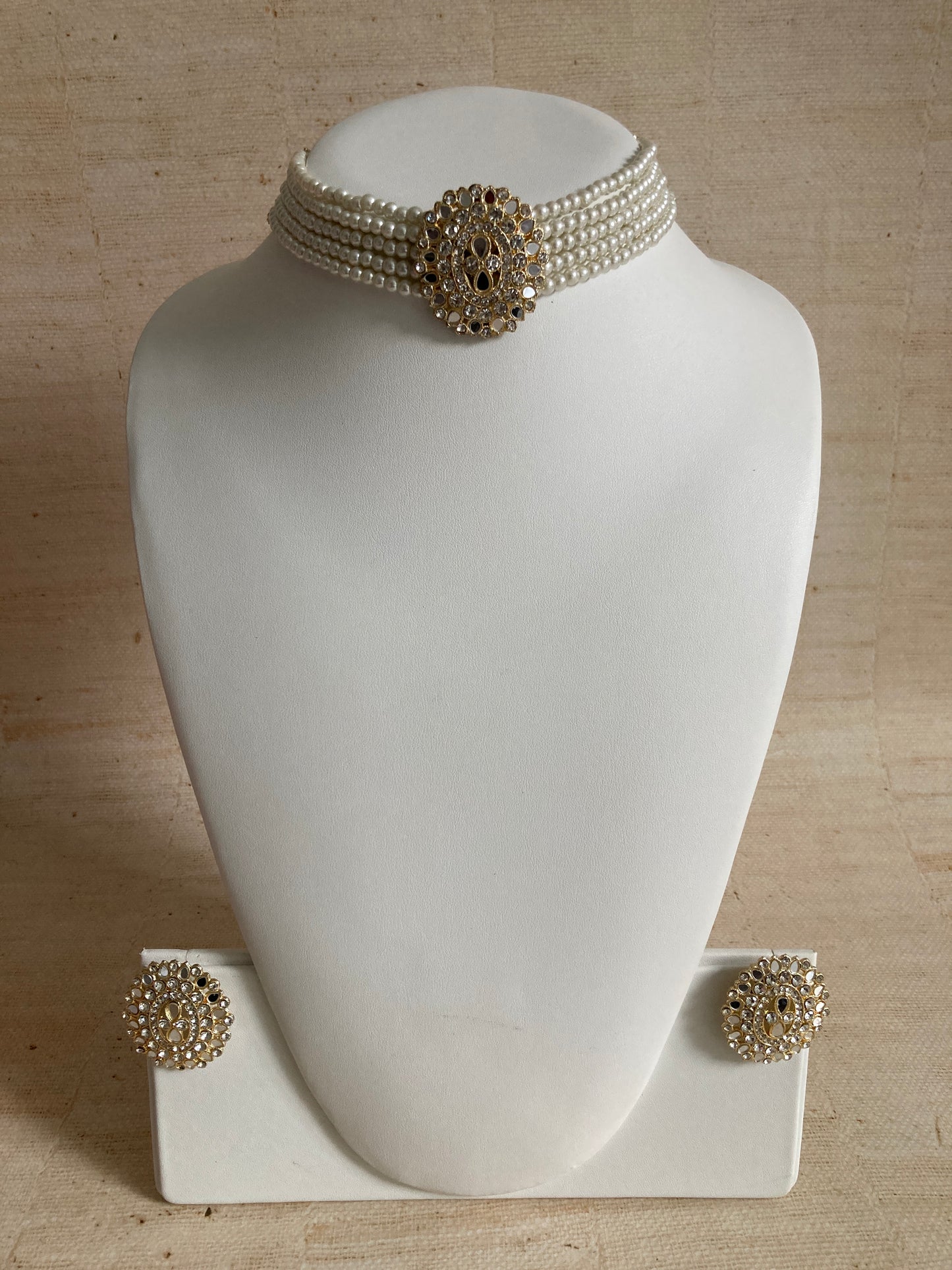 Avleen Gold Plated Kundan Mirror Choker Set (ST1014)