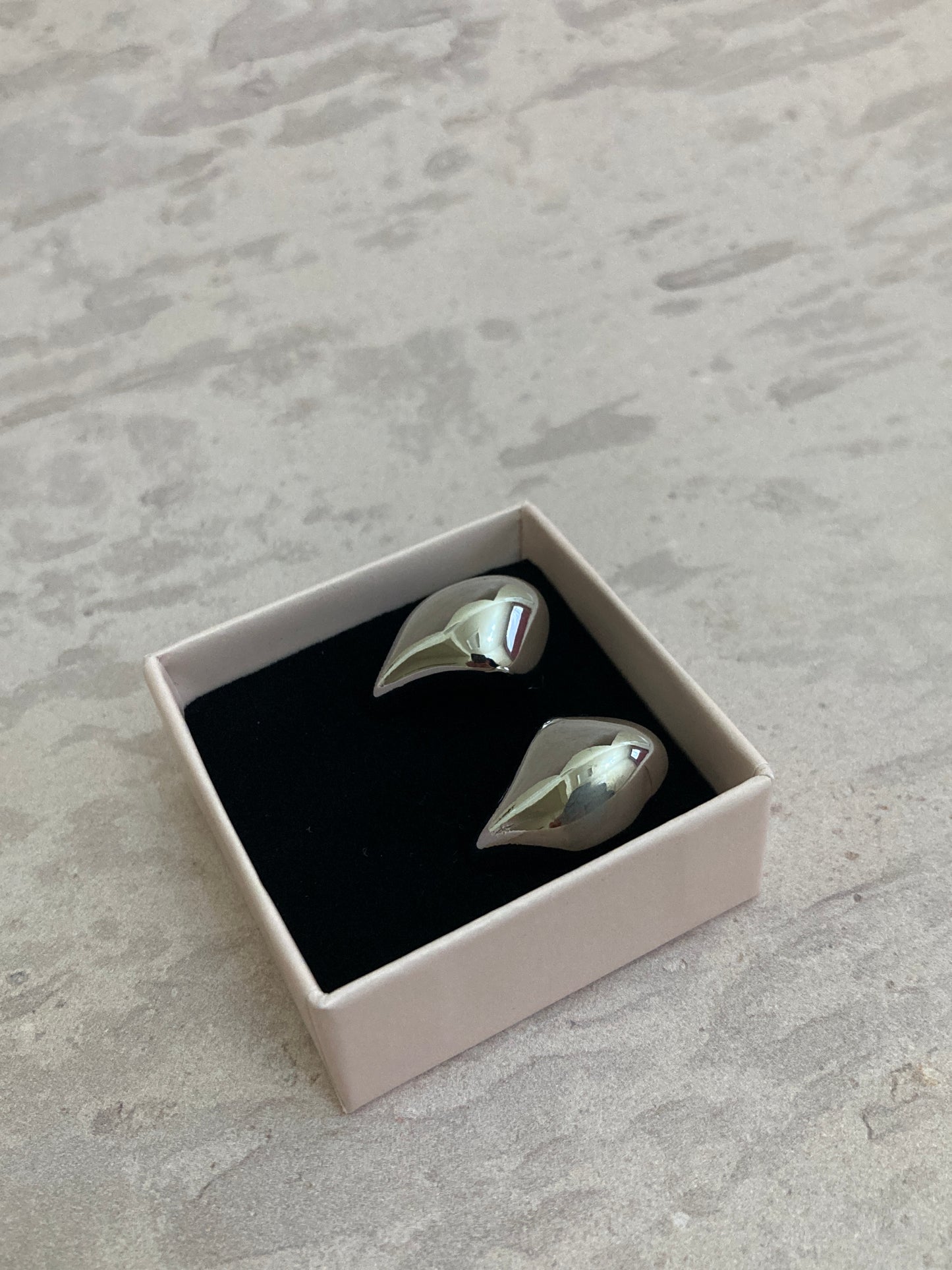 Droplet Dome Stud Earrings (ST804) (Silver)