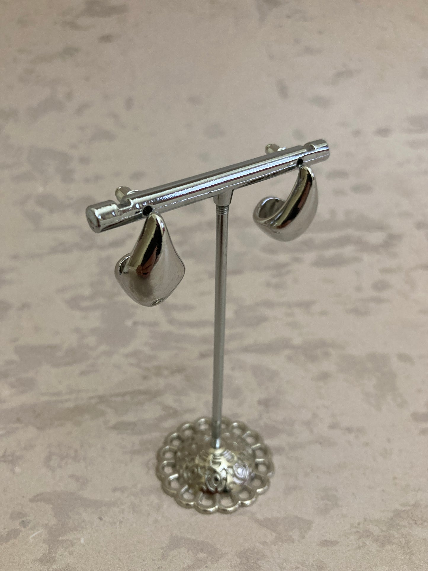 Droplet Dome Stud Earrings (ST804) (Silver)