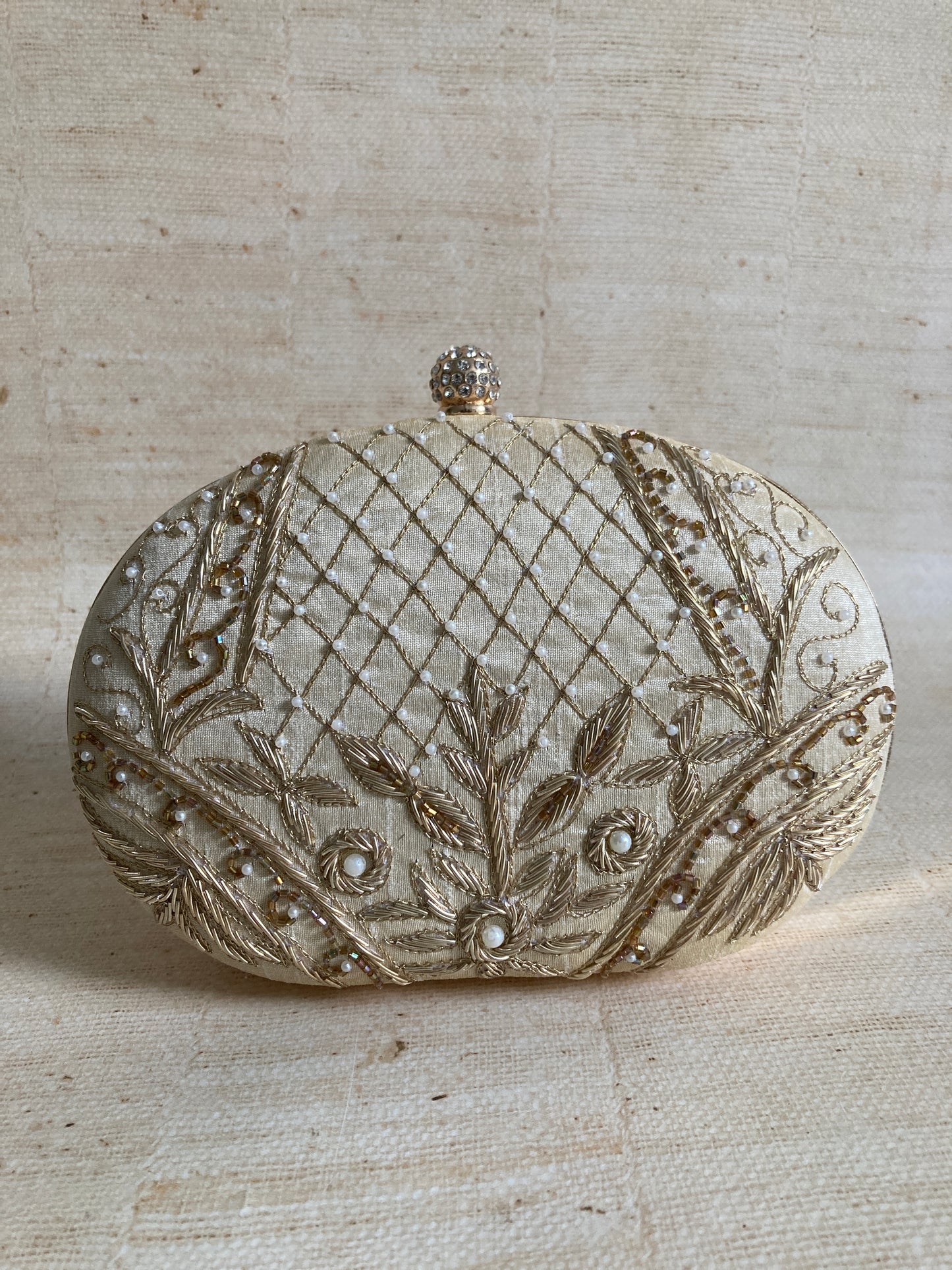 Safa Oval Clutch (ST999) (Gold)