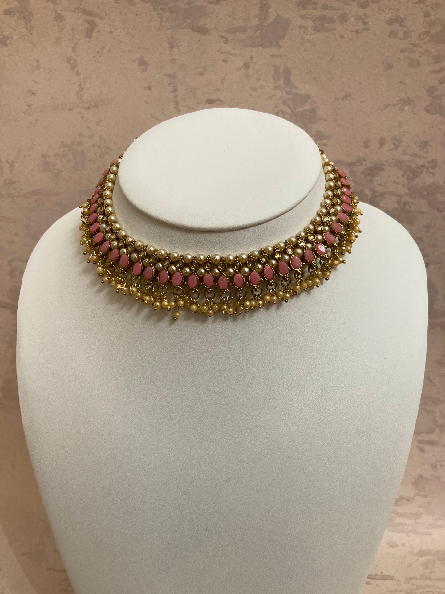 Manika Kundan And Pearl Choker Set (ST185) (Pink)