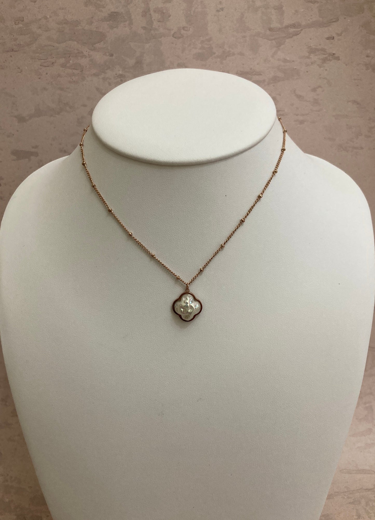 Rose Gold Pearl Clover Necklace (ST816)