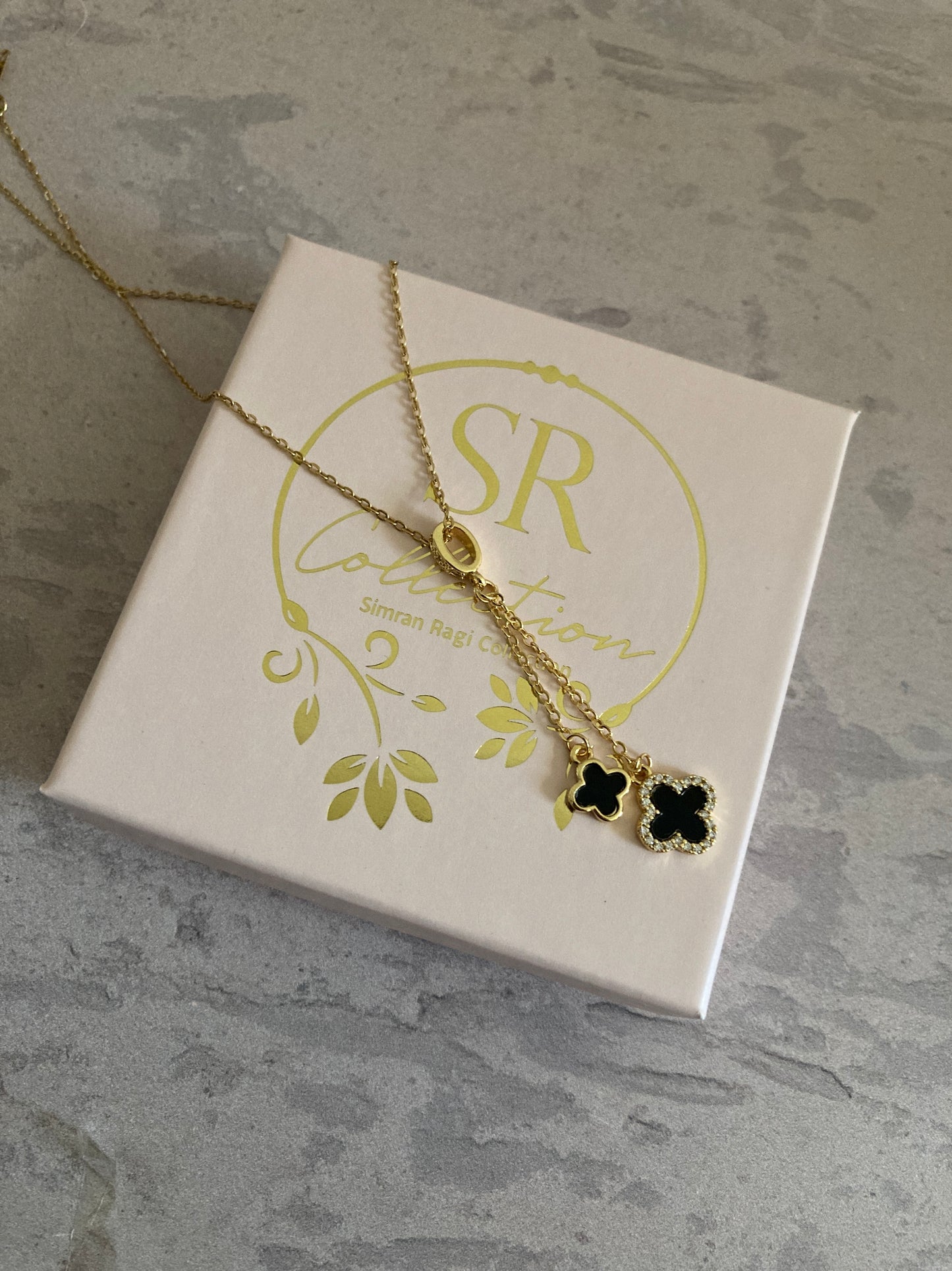Four Leaf Clover 18K Gold Plated Pendant Necklace (ST820) (Black)
