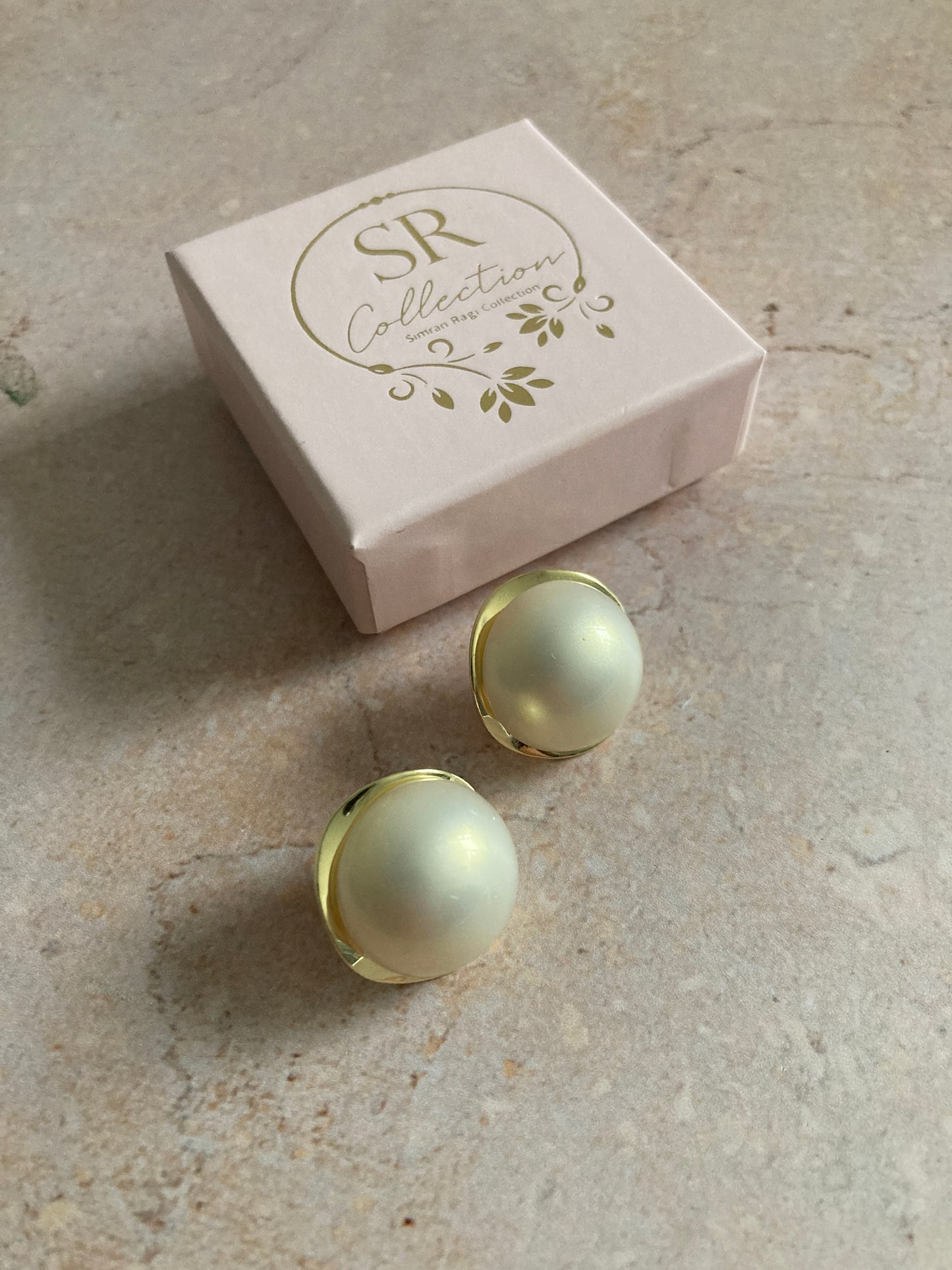 Pearl Statement Stud Earrings (ST049)