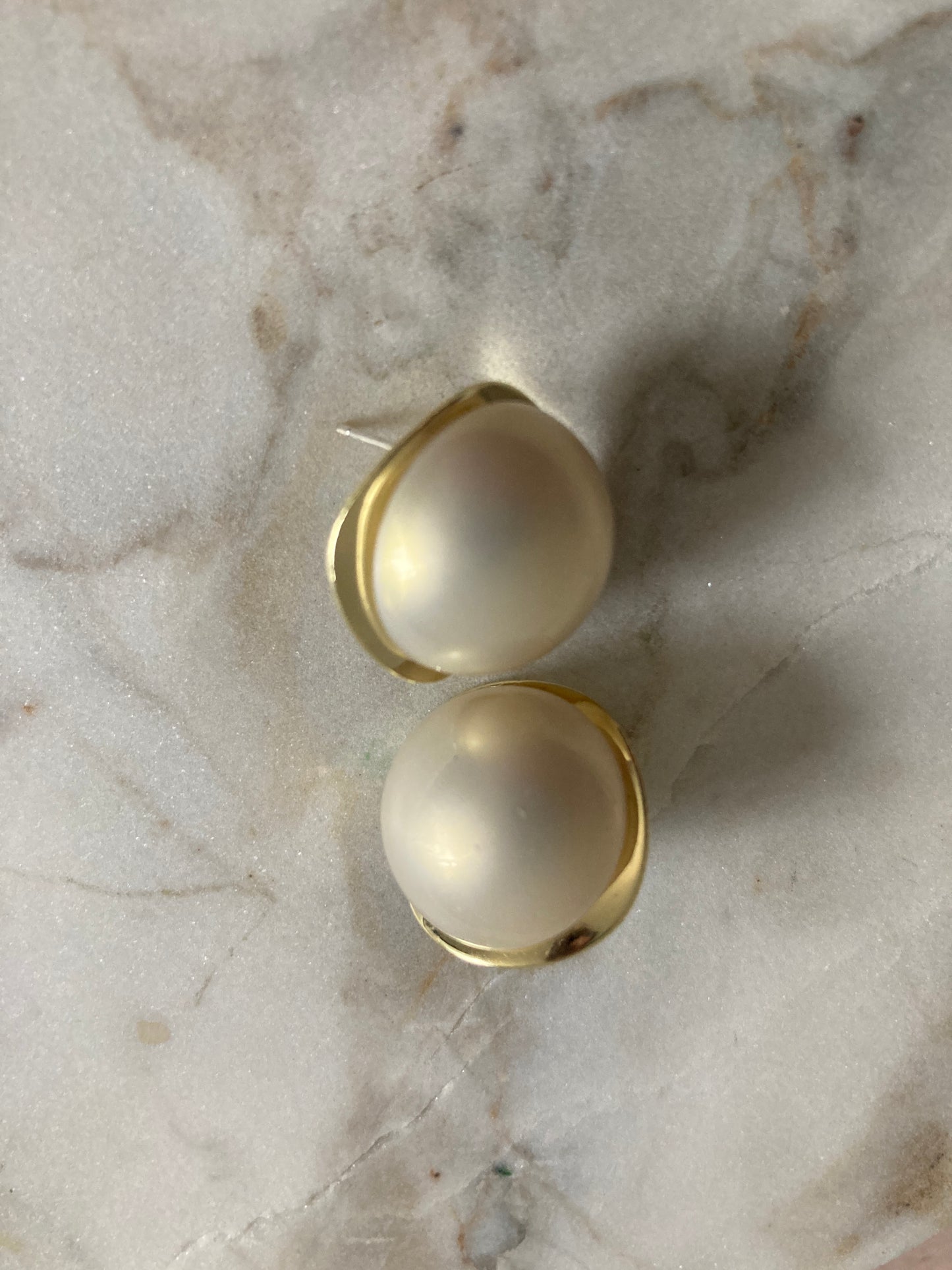 Pearl Statement Stud Earrings (ST049)