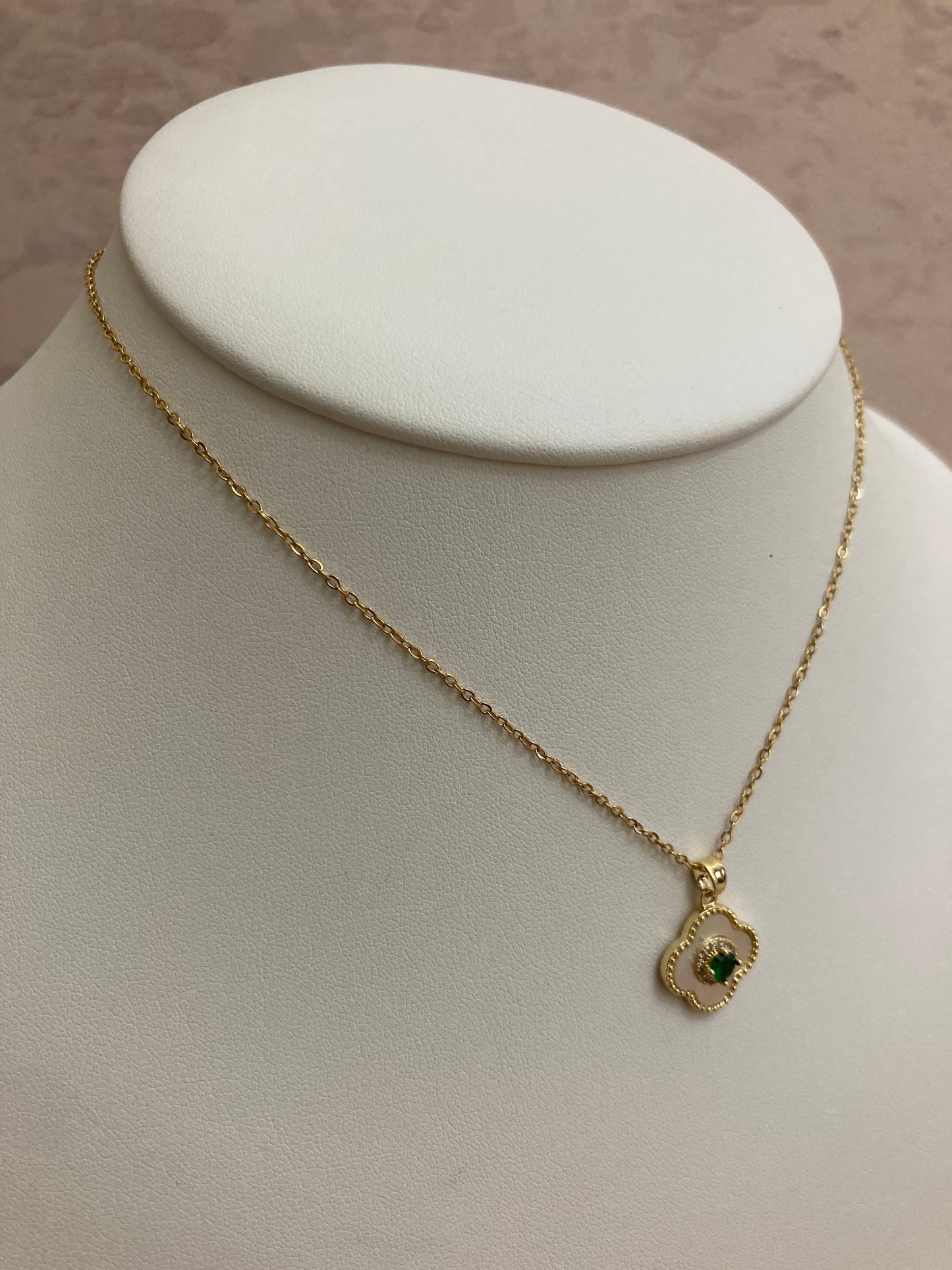 Single Clover Necklace