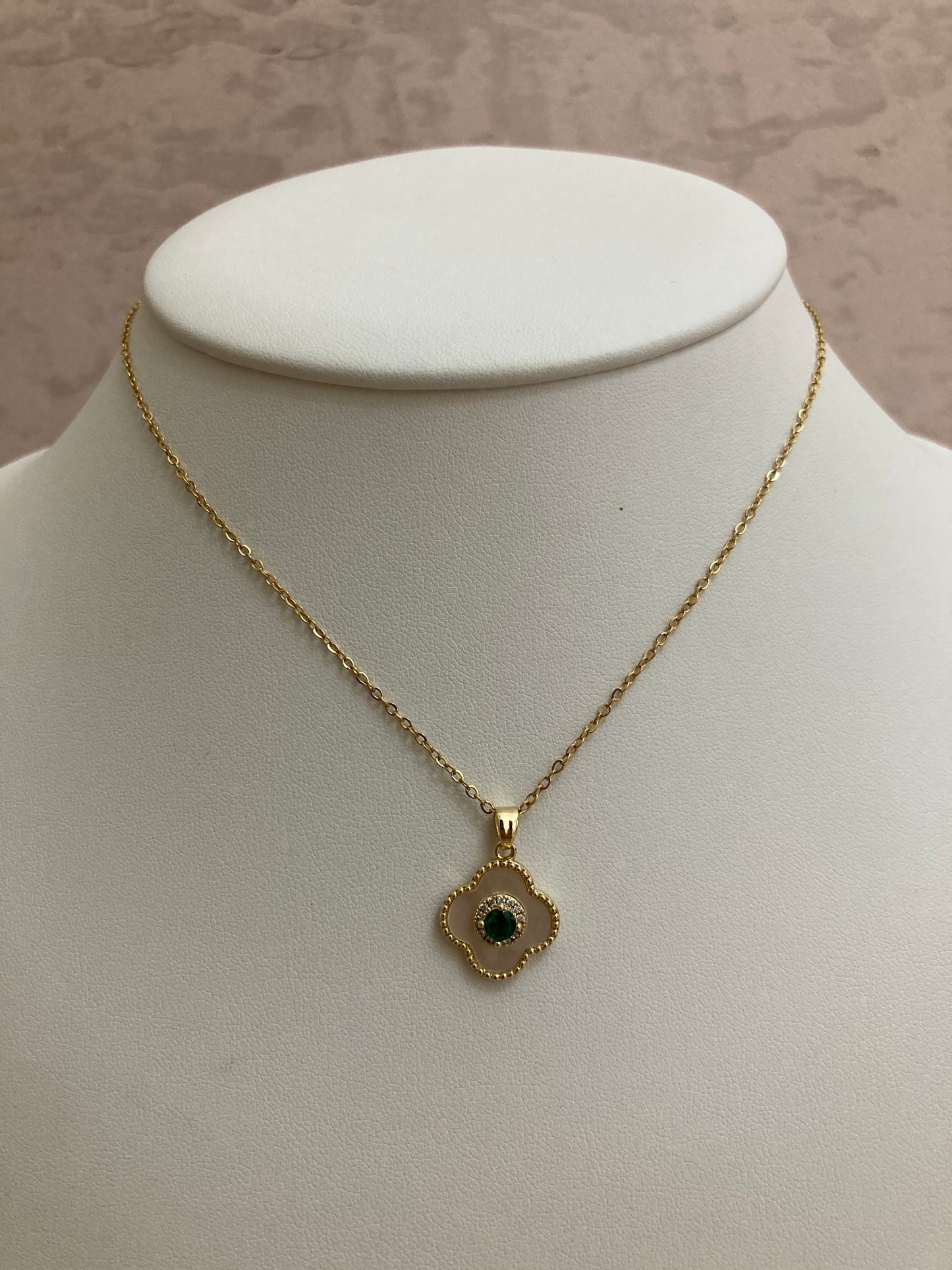 Single Clover Necklace