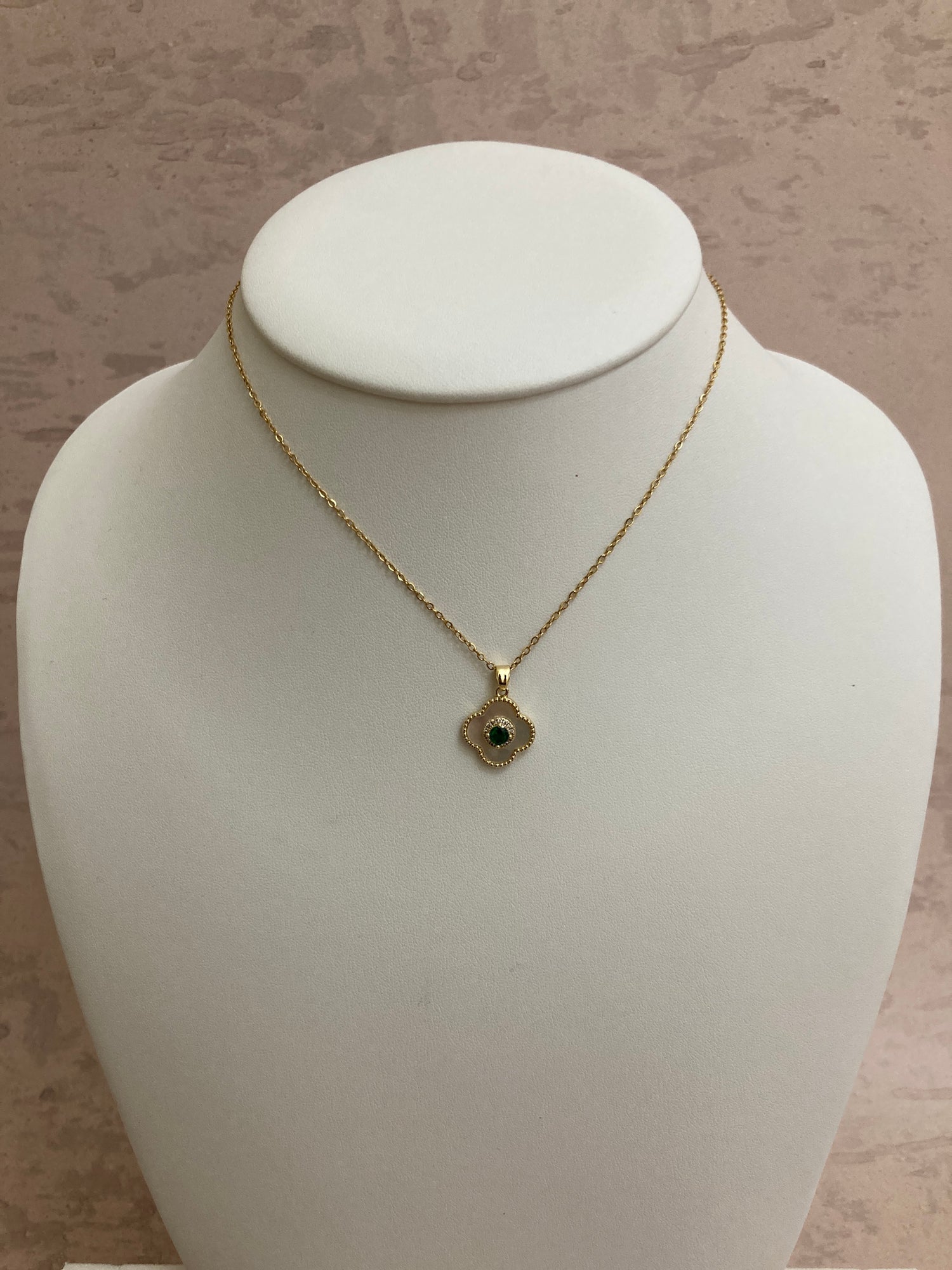 Single Clover Necklace