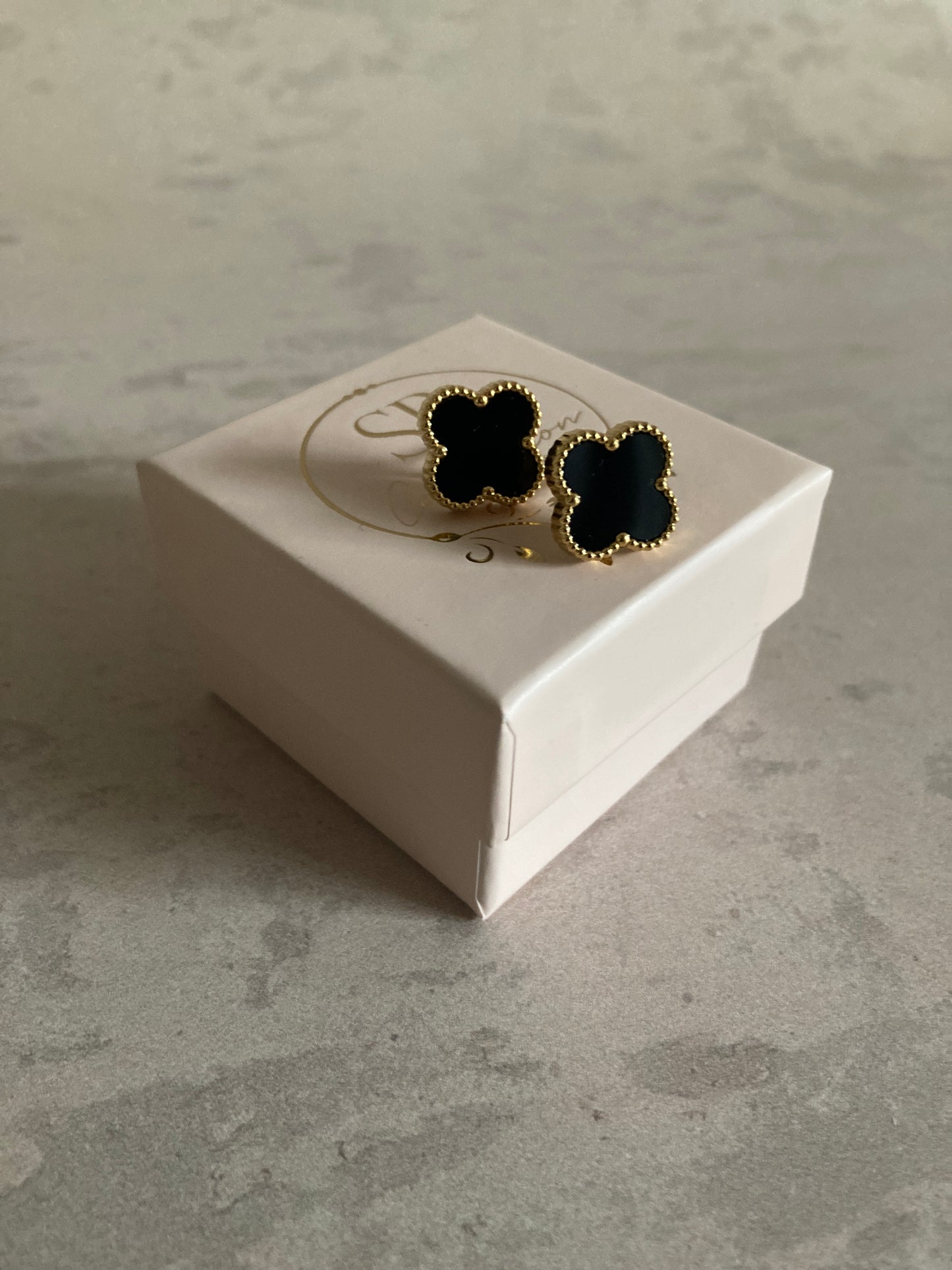 Clover Stud Earrings (ST814) (Gold Black)