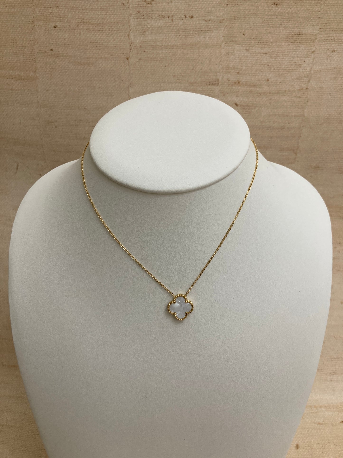 Double Sided Single Clover Necklace (ST833) (White)