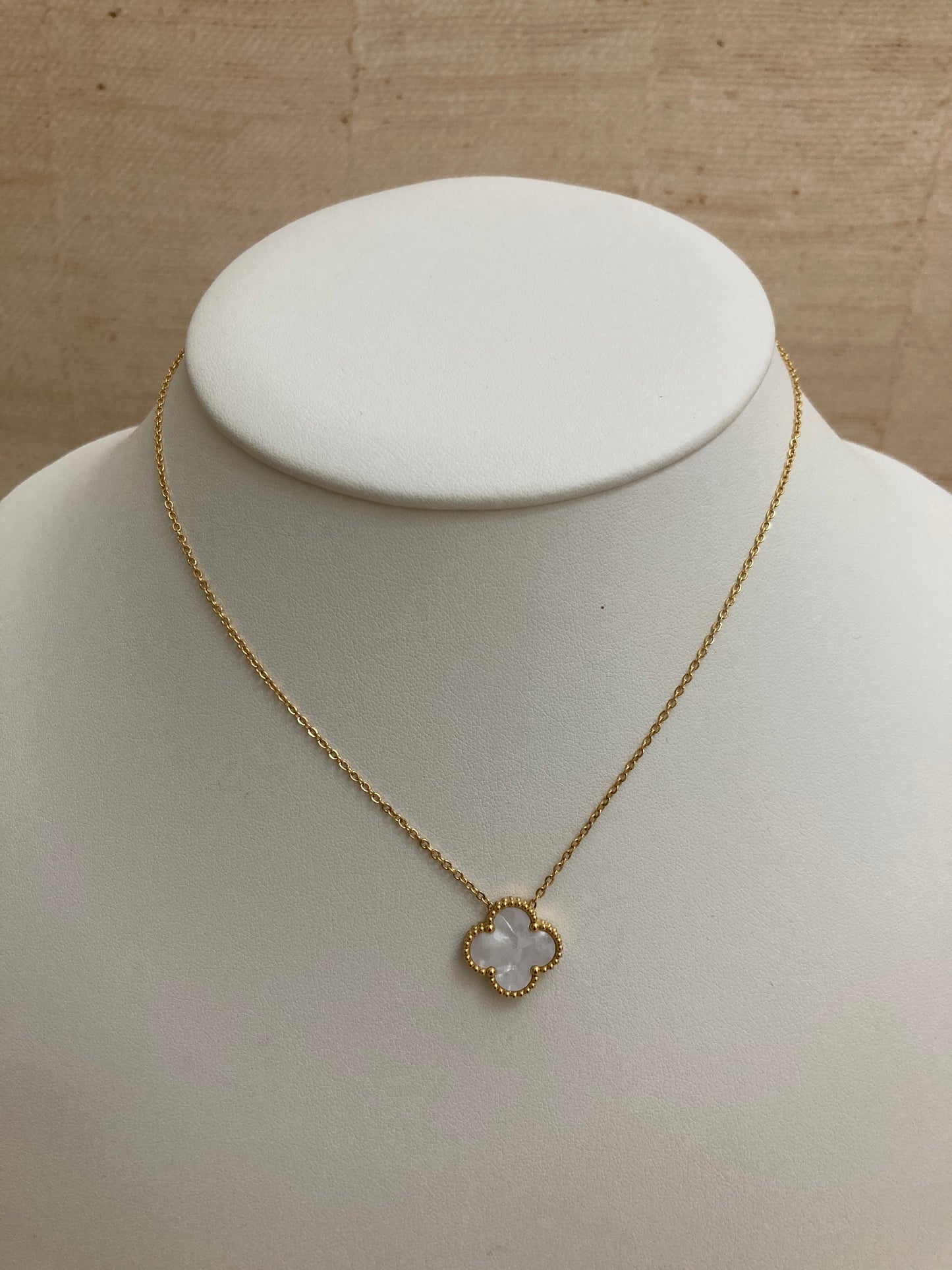 Double Sided Single Clover Necklace (ST833) (White)