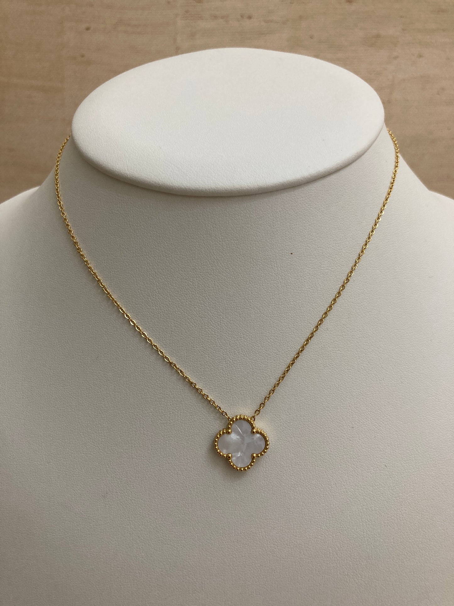 Double Sided Single Clover Necklace (ST833) (White)