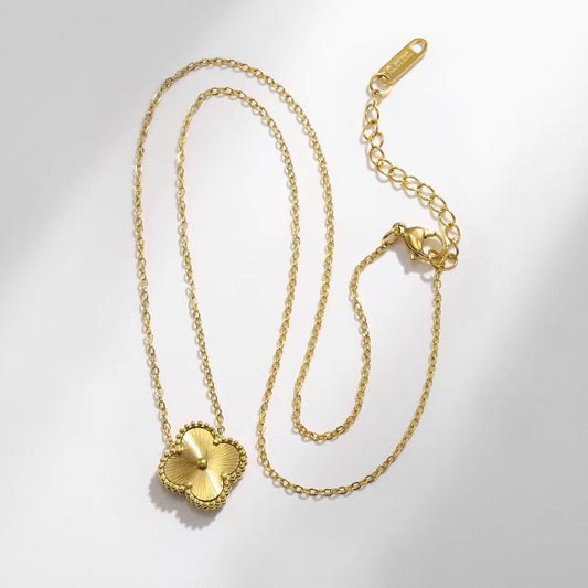 Gold Single Clover Necklace (ST795)