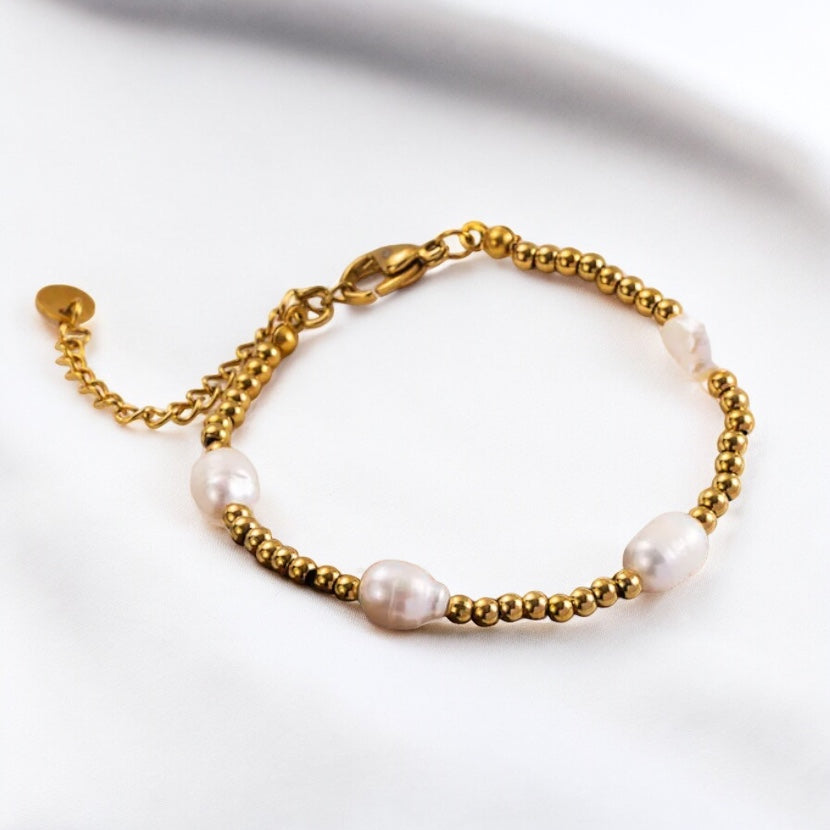 18K Gold Plated Fresh Water Pearl Bracelet (ST884)