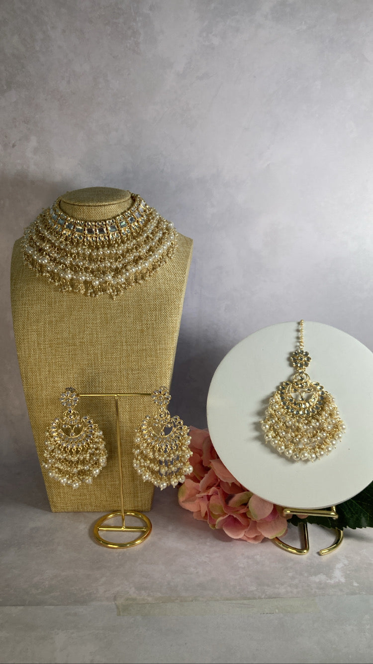 Ruha Gold Plated Kundan Set (ST220) White